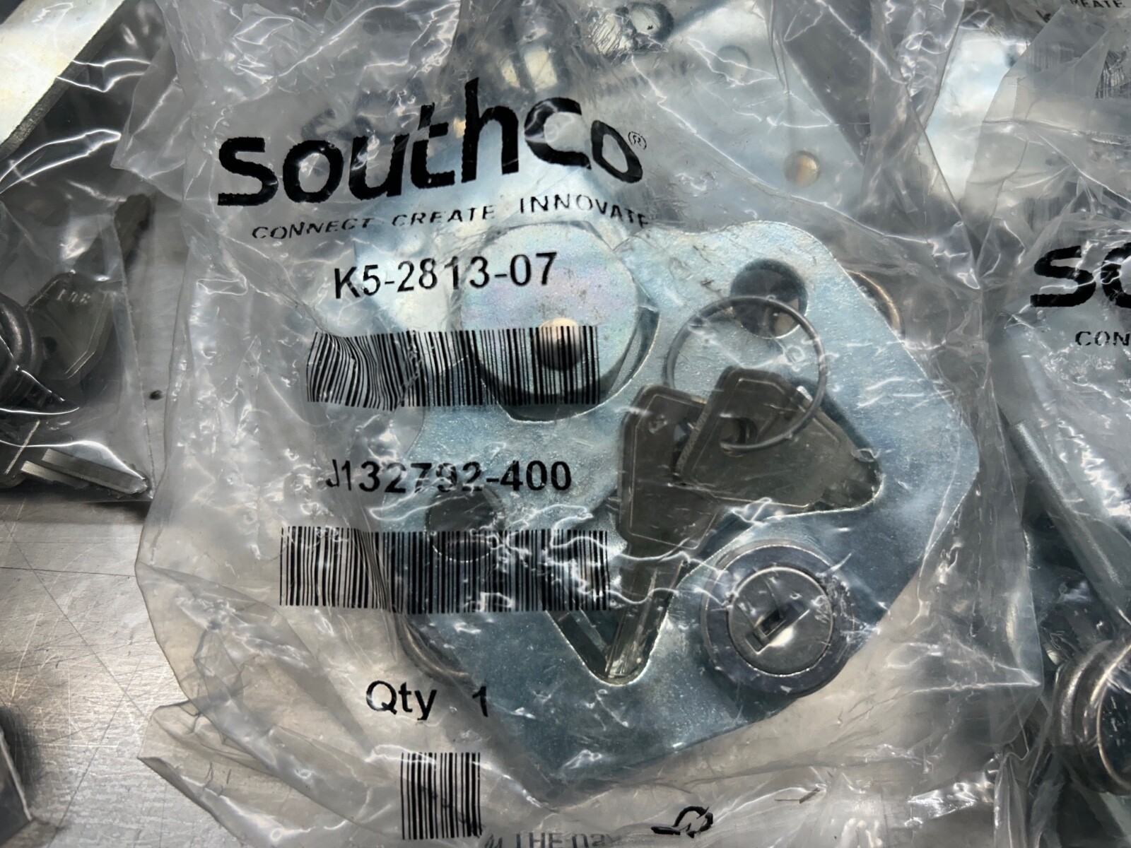 Lot of 69 Southco K5-2813-07 Draw Latch and 64 Southco 2811X Stainlesst plate
