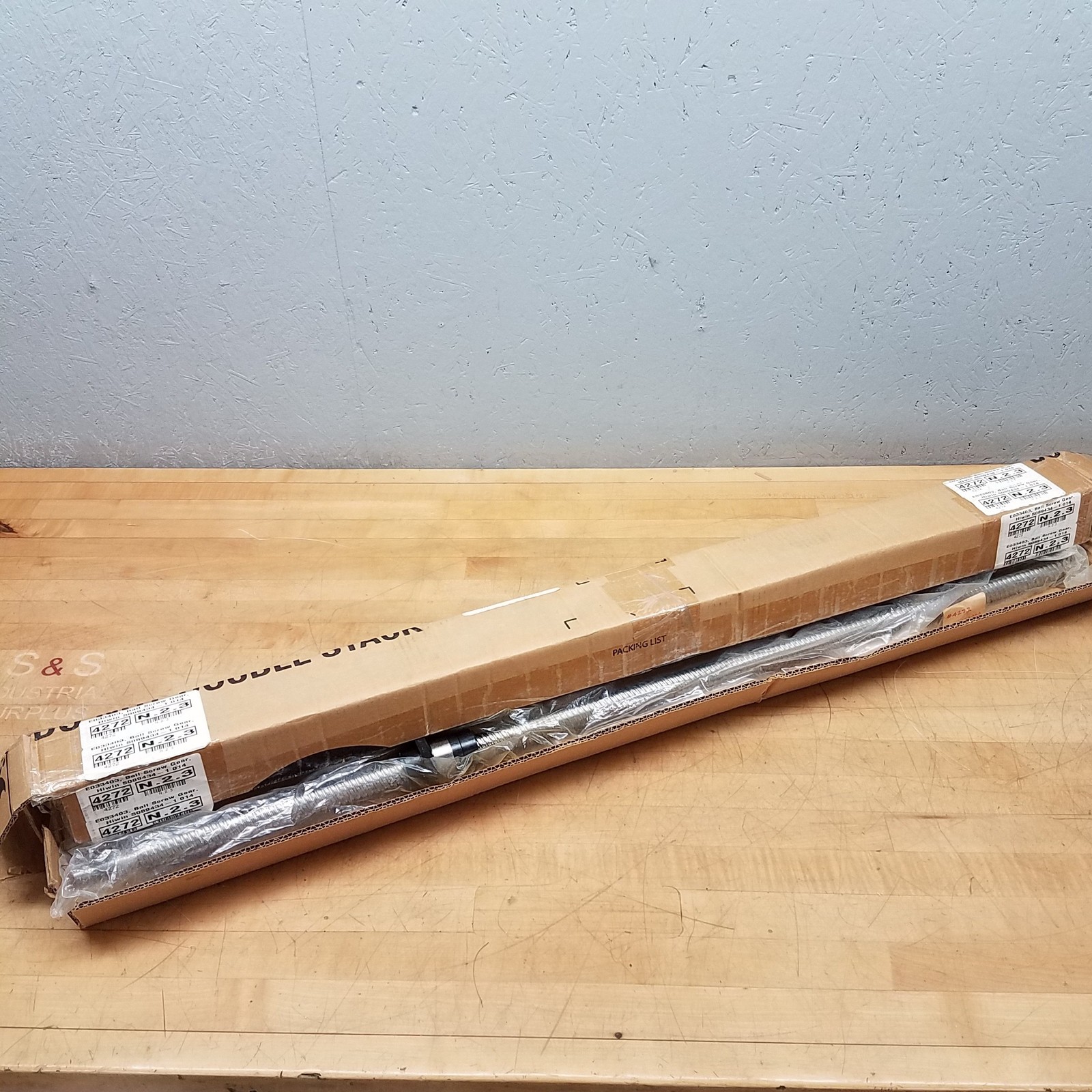 HIWIN S089434-1 014 Ball Screw Gear W/ ~1098mm Spindle, Nut Dia. 40mm,71.5mm L