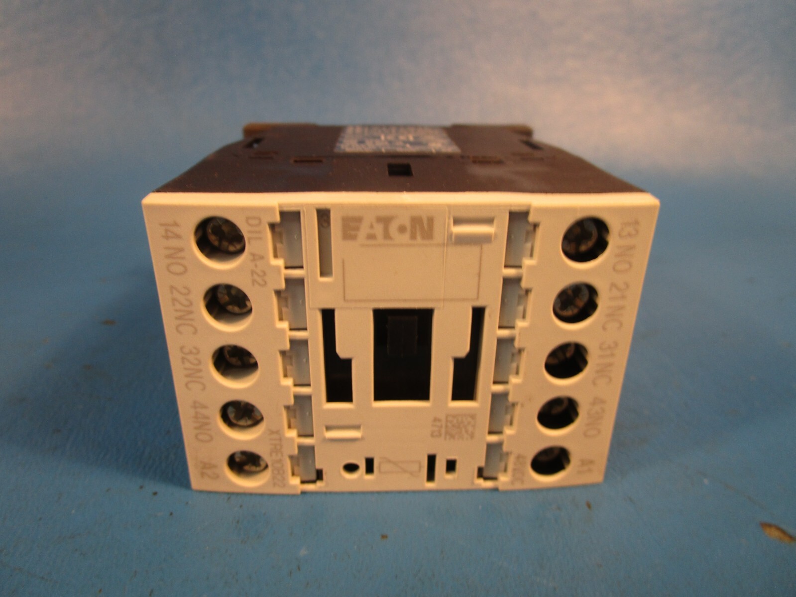 Eaton XTRE10B22WD, Contactor Relay 48V 50/60Hz 2NO 2NC, DILA-22, Cutler Hammer