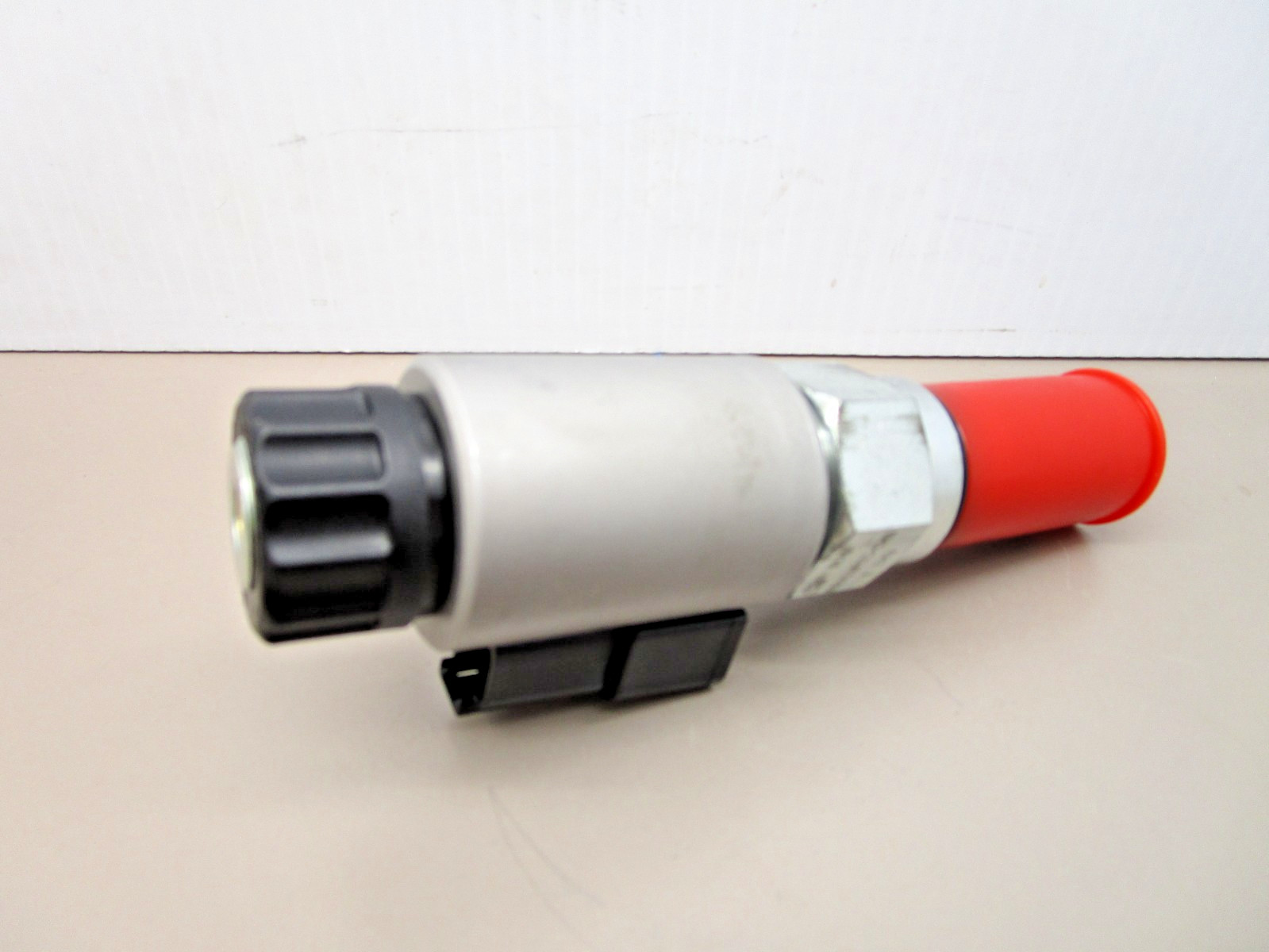Sauer Comatrol PRV12POC-CHB-T-180 Hydraulic Valve Cartridge with Solenoid