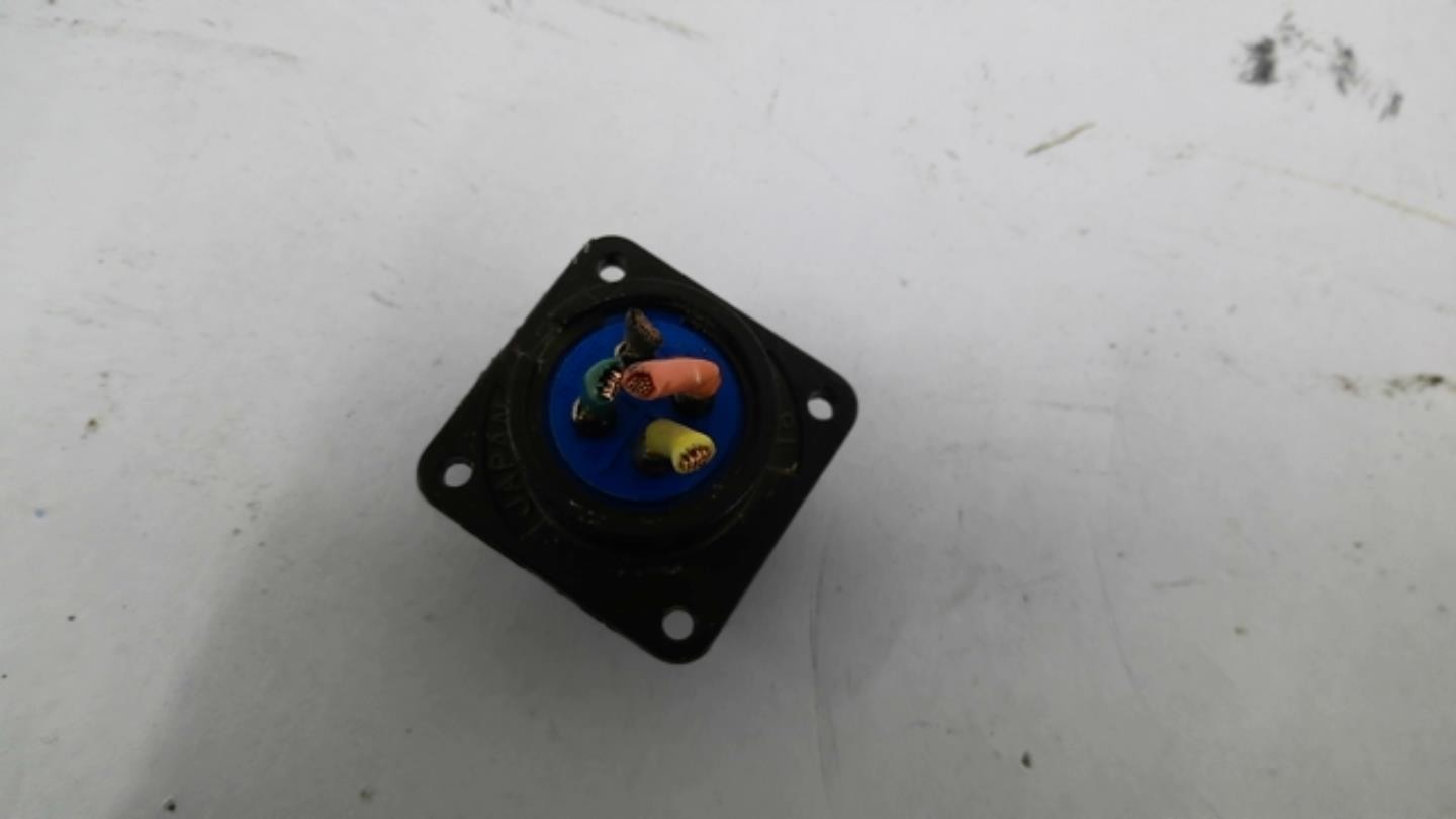 DDK MS25043-18D Cover W Plug Lot Of 2