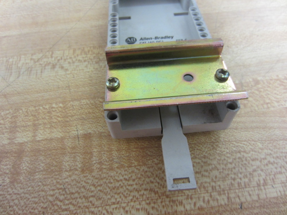 Allen Bradley 140DC1 Plate Adapter 140-DC1 (Pack of 12)