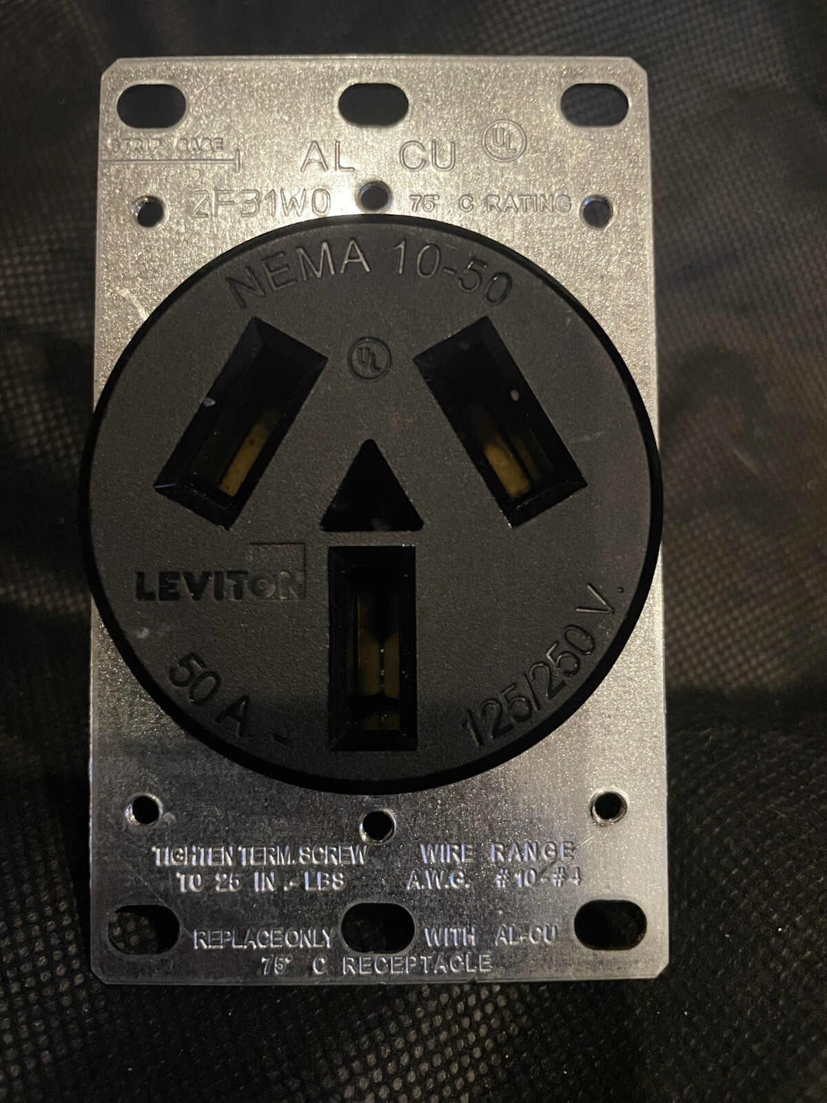 New Leviton OD38N B120A Plug 10-50 50A 125/250V Open Box