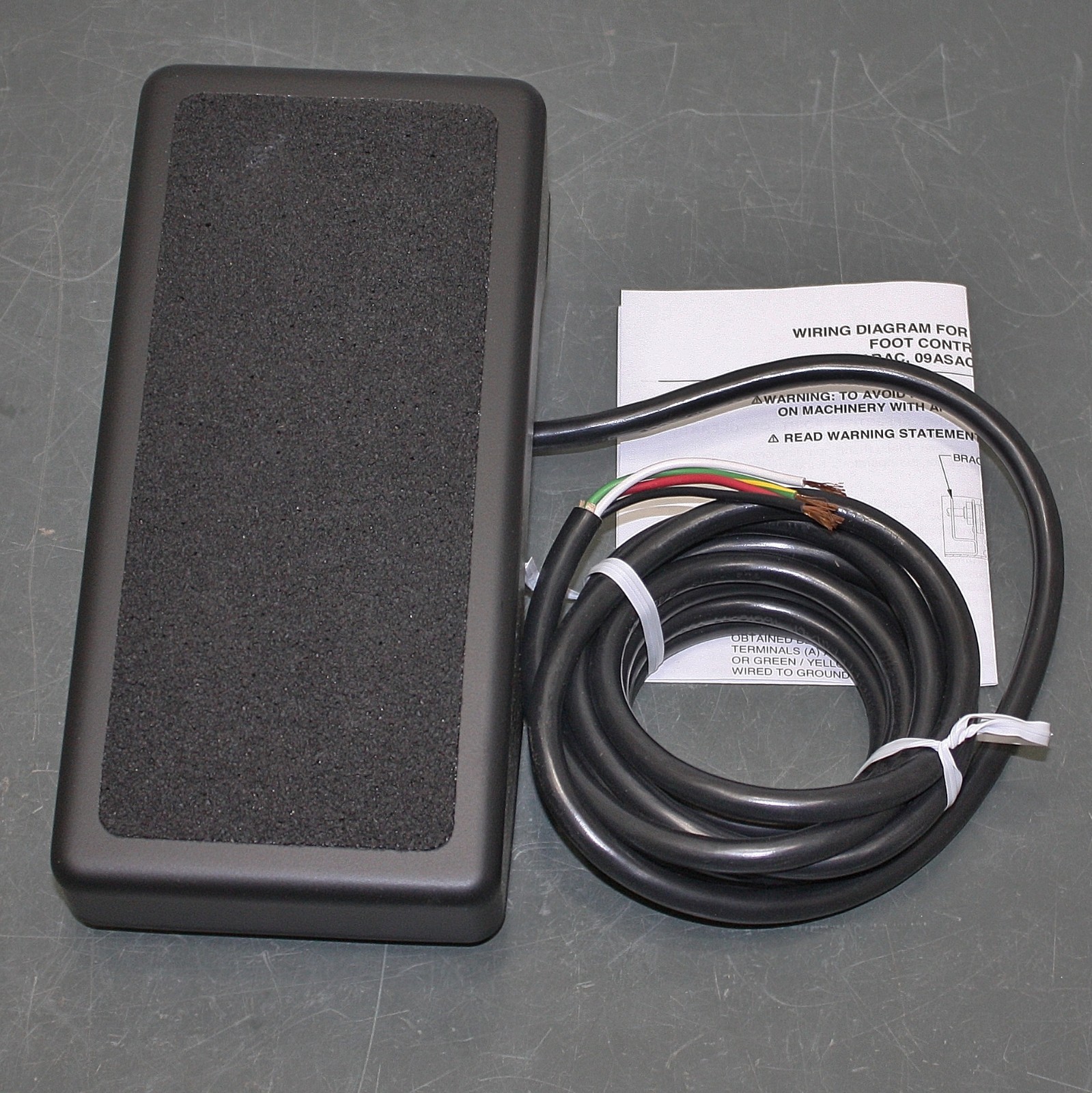 Linemaster Varior Foot Switch SP-975-79, 10A @ 125-250V AC Potentiometer Control