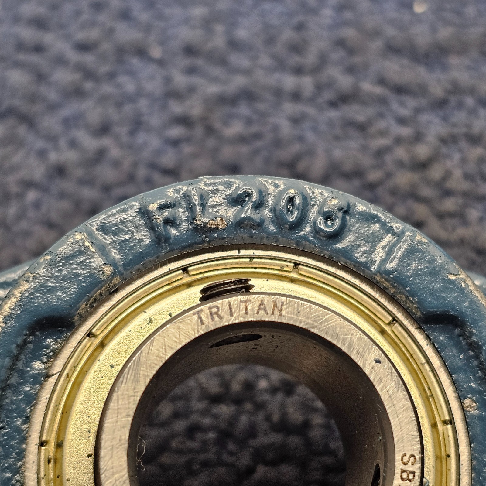 Tritan SB205-16 FL205: Flange Mount Bearing, 2 Bolt Flange, Screw Locking