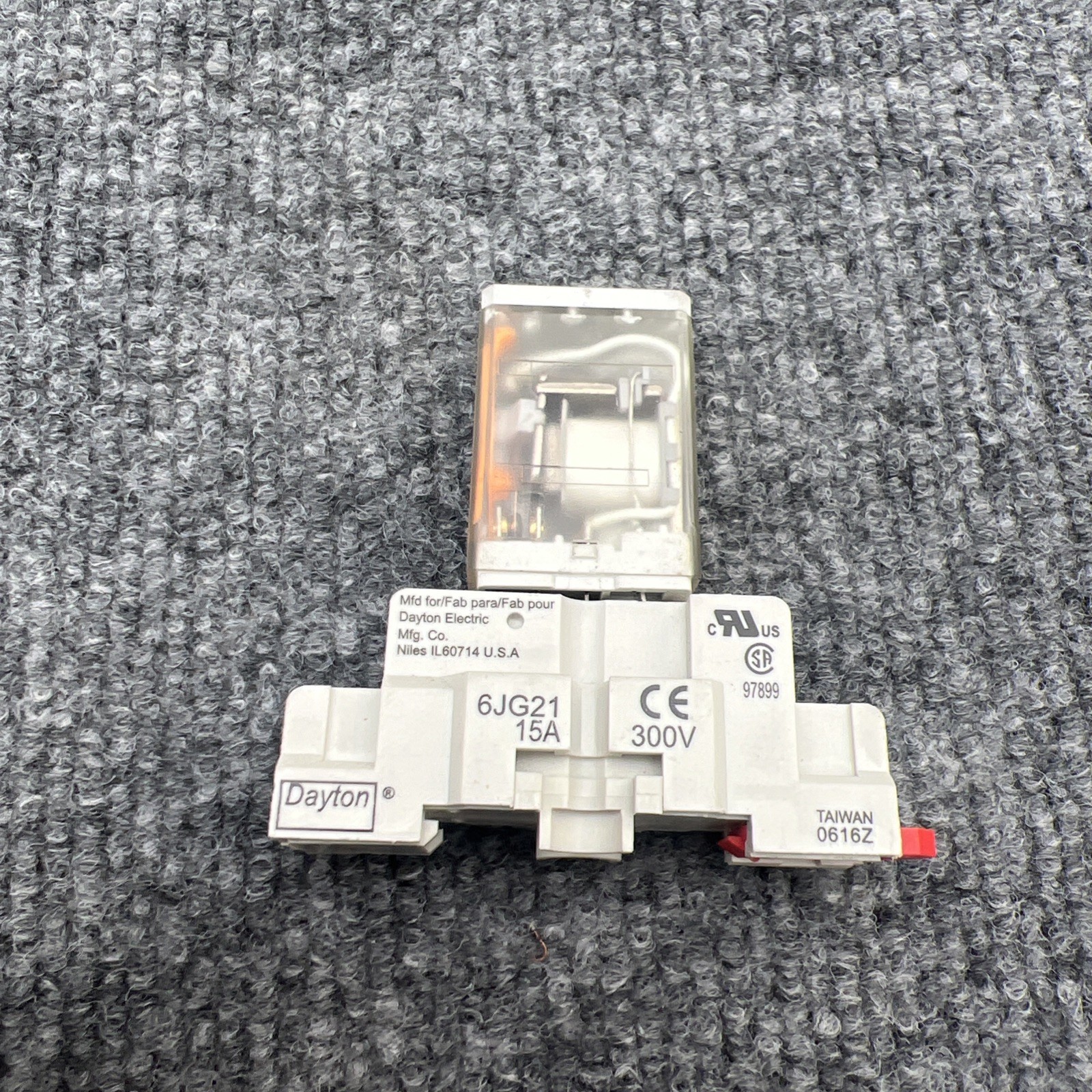 Lot Of 3 – Dayton 5Z494 Relay 15A 110-120V With 6JG21 Base New Other