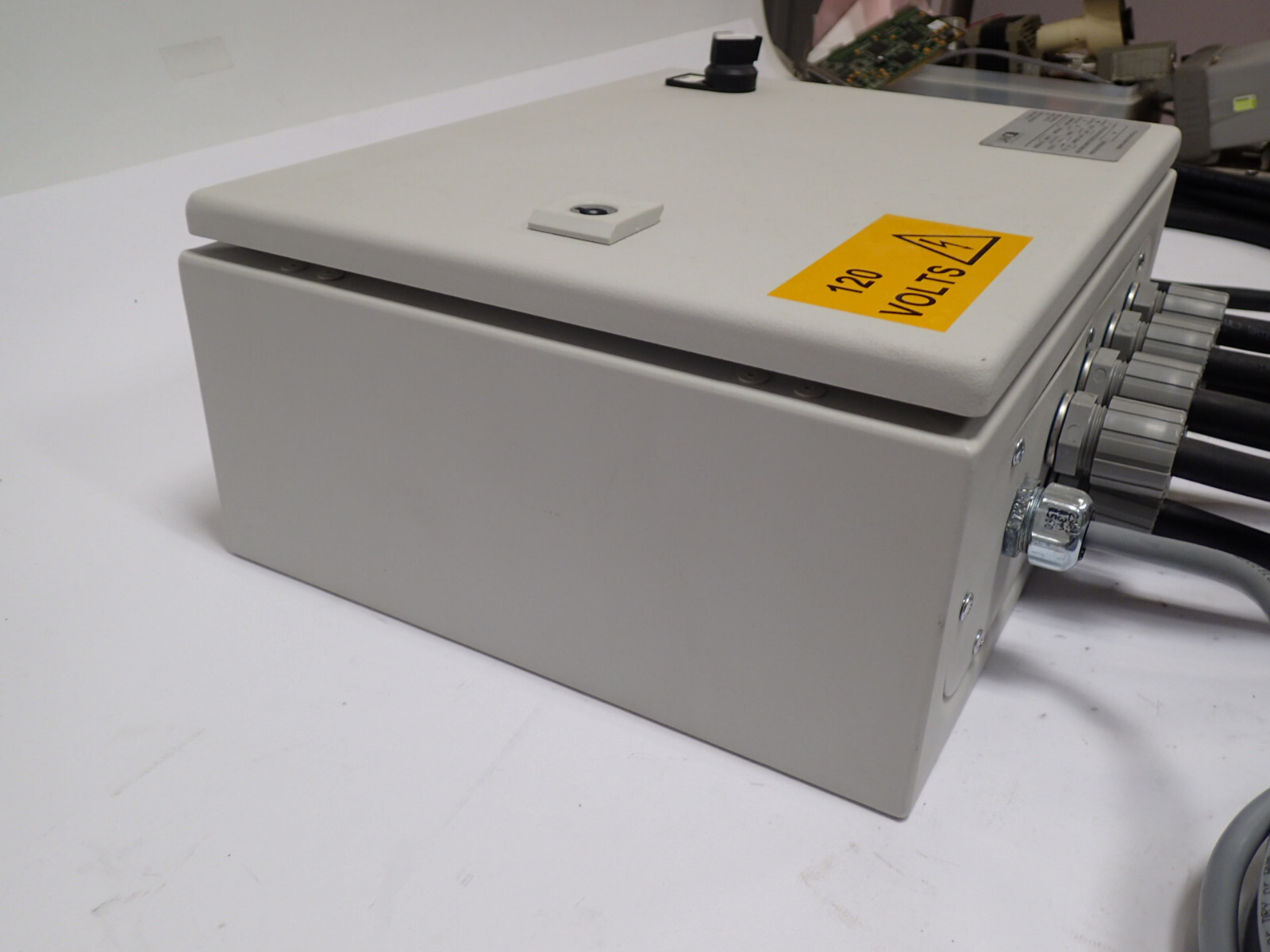 LANCO INTEGRATED AAA-X38-40300 In 120Vac 1PH 60Hz 60W