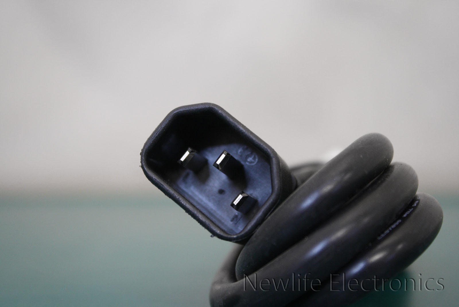 New Well Shin WS-003 WS-002 3 ft. (0.91m) C13 to C14 10A 250V Power Cord E115330