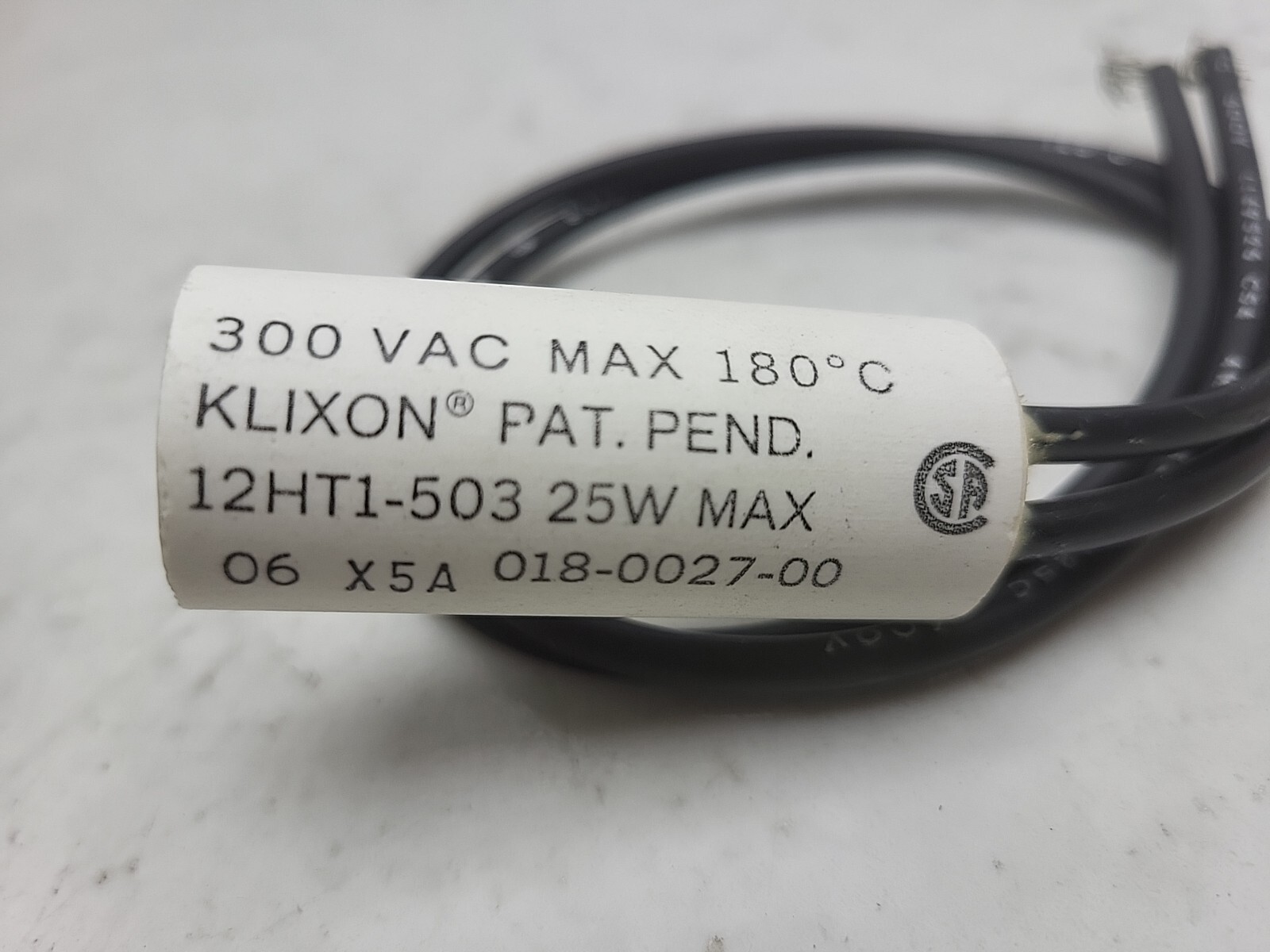 Source 1 025-27414-700 25 Watt 300 Vac Crankcase Heater Max 180 C