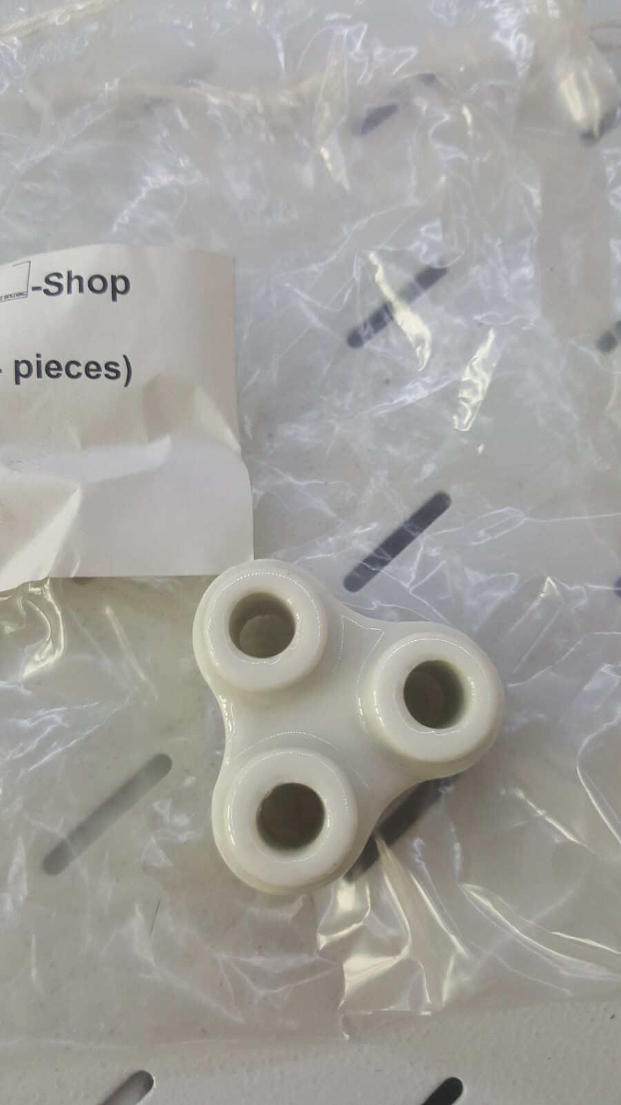 IST Plastic Nuts GN 530-M4-SW + isolator. Kit of 14pieces