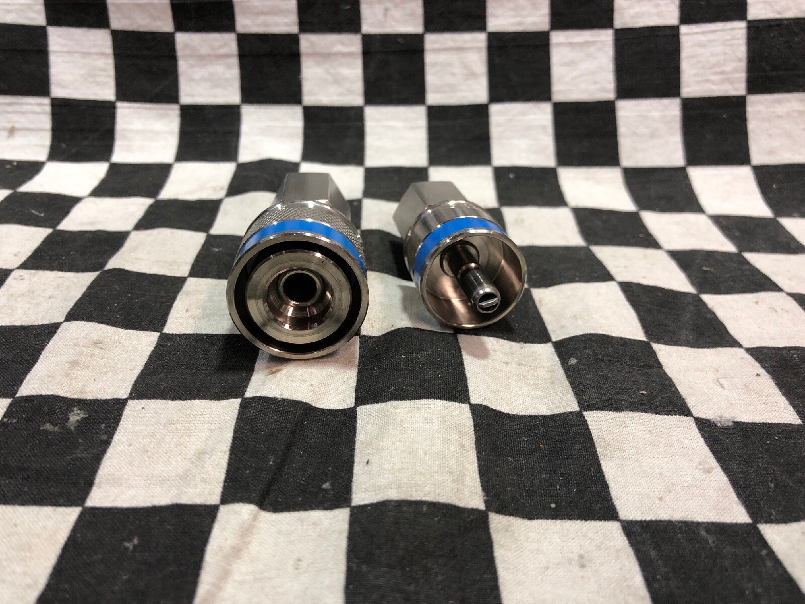 2x Swagelok Quick Connect 1/4” NPT, SS-QC4-B-4PFK5 & SS-QC4-S-4PFK5, SHIPSAMEDAY
