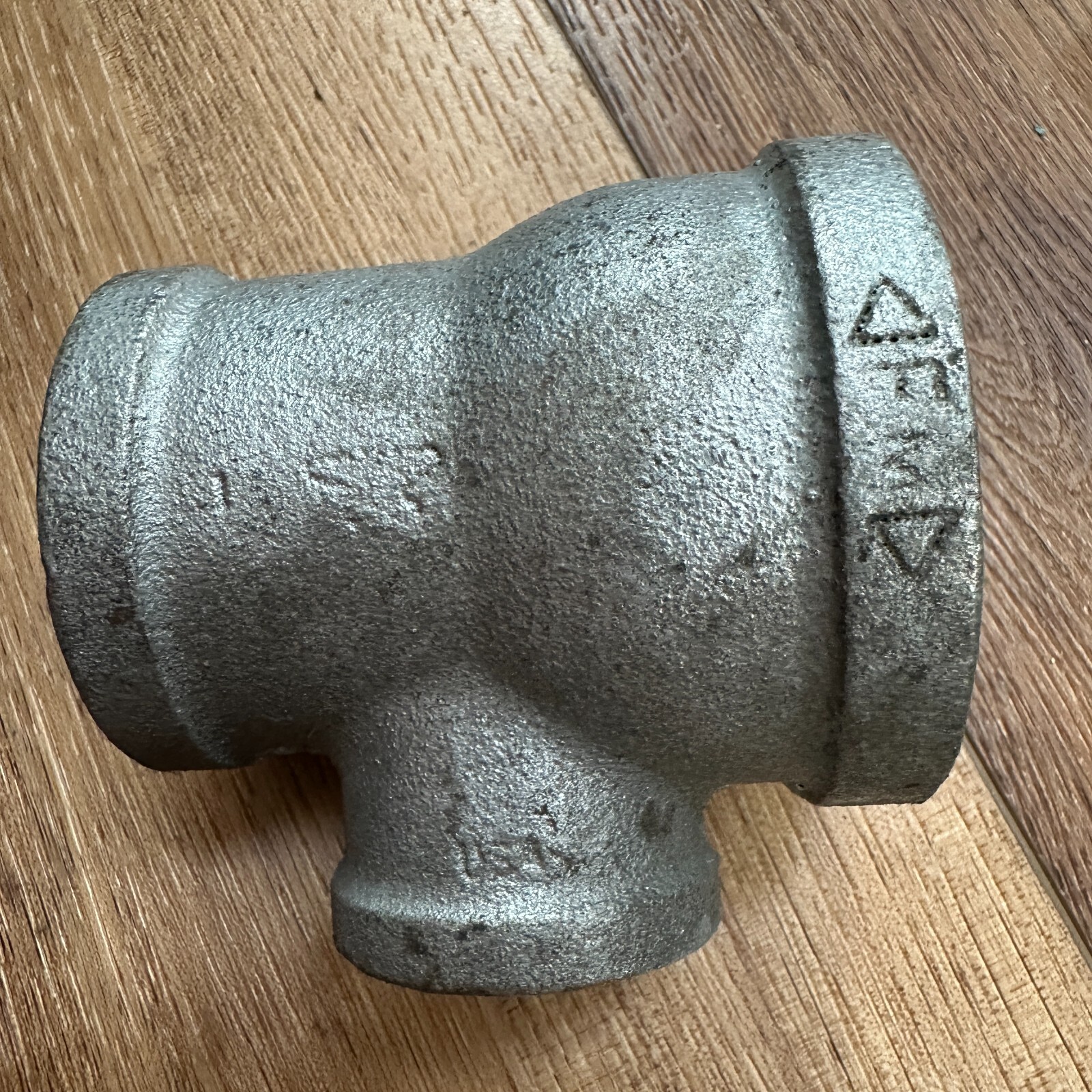 Anvil USA Reducing Tee Reducing Tee 2″ X 1-1/2″ X 1″ Pipe
