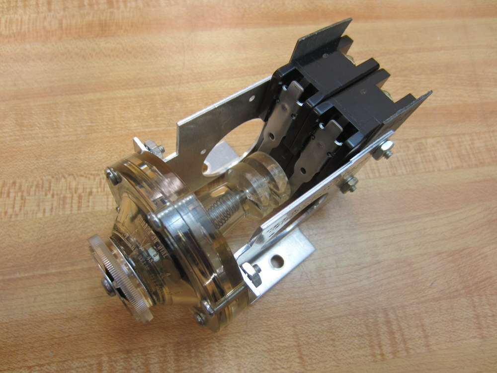 Part 8021 Reliable Model A Vane Switch Only w/Hardware