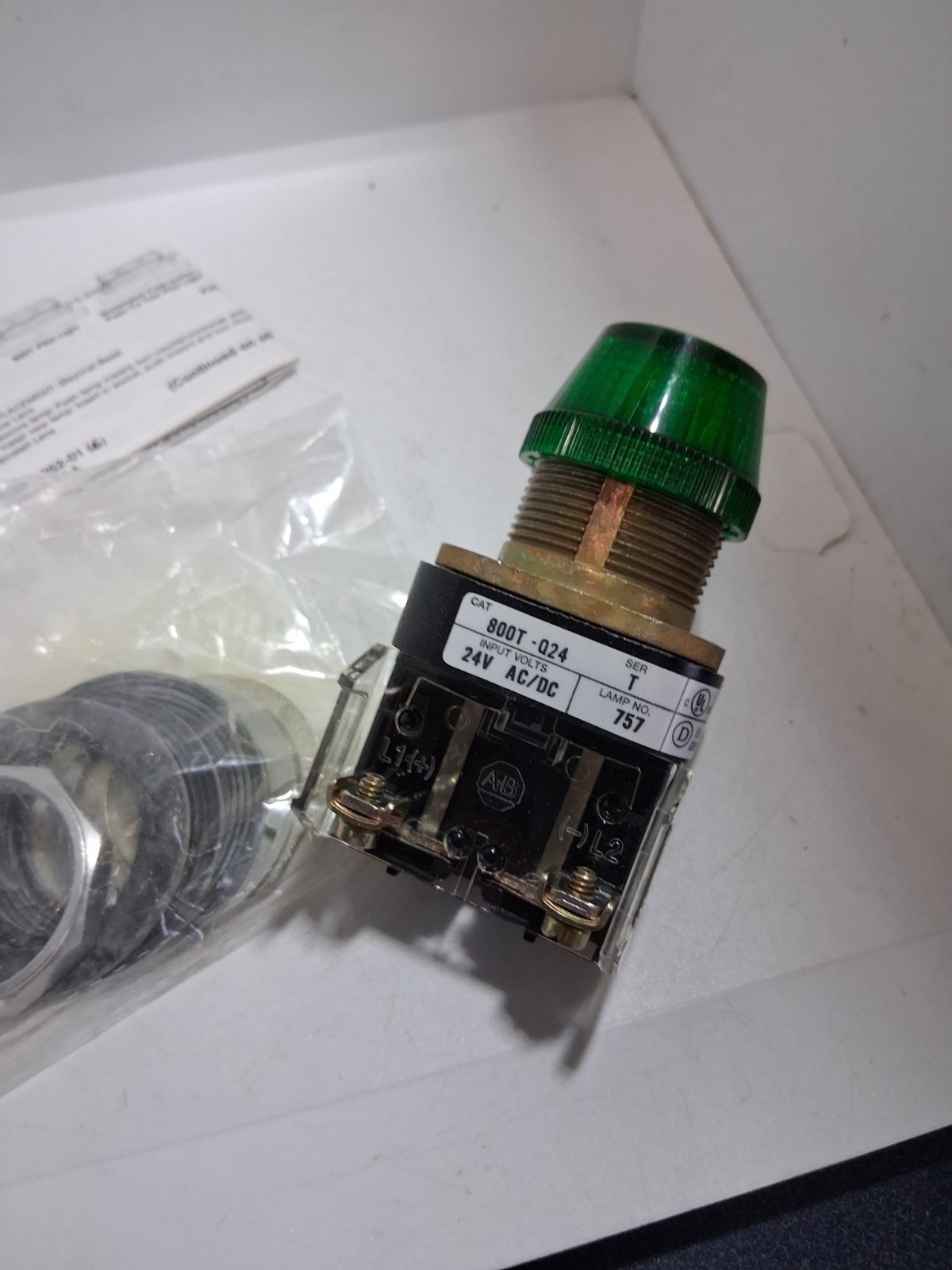 ALLEN BRADLEY 800T-Q24G PILOT LIGHT GREEN 24VAC/DC SERIES T NNB