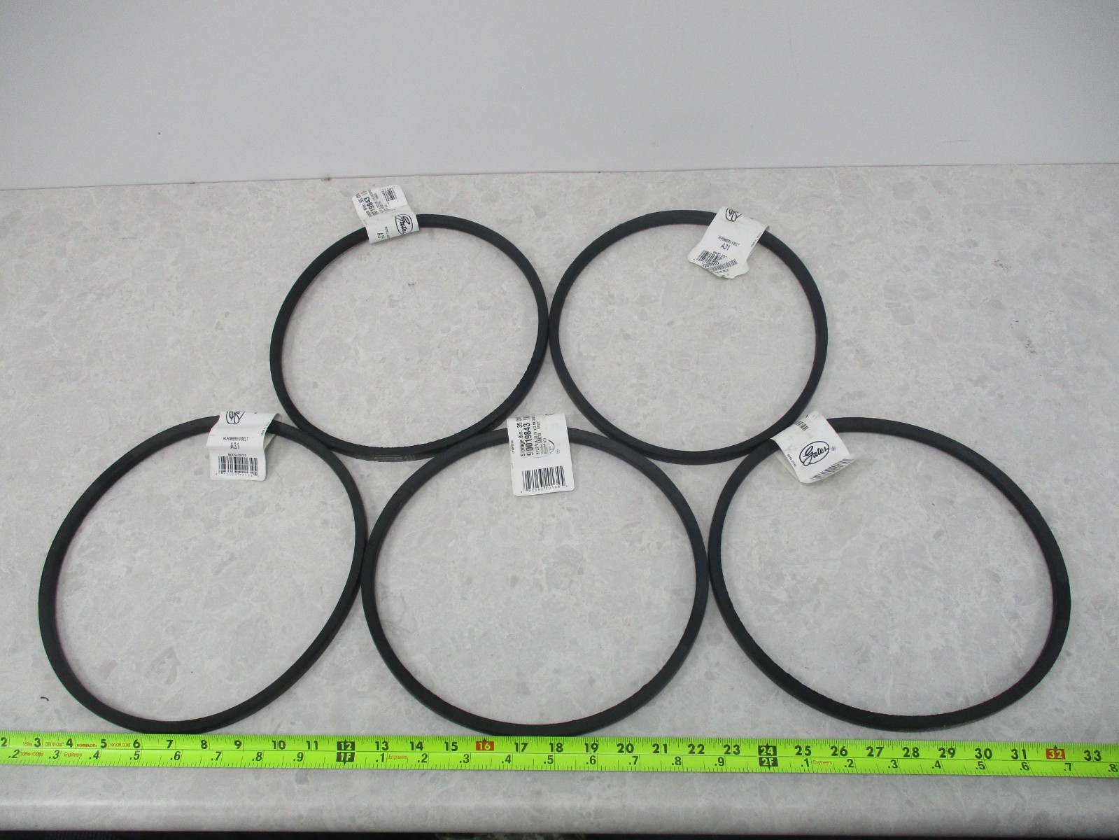 LOT OF 5 GATES A31 9002-2031 V BELTS, XA0281