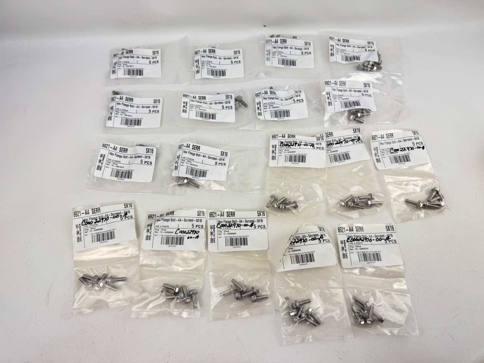 x(90) McMaster-Carr 6921-A4 SERR Hex Flange Bolt-A4-Serrated-5/16