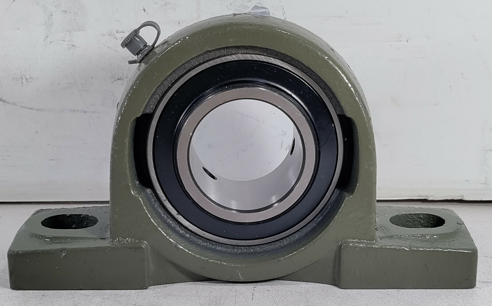 1 NEW EBC UCP210-31-S PILLOW BLOCK BEARING NNB ***MAKE OFFER***