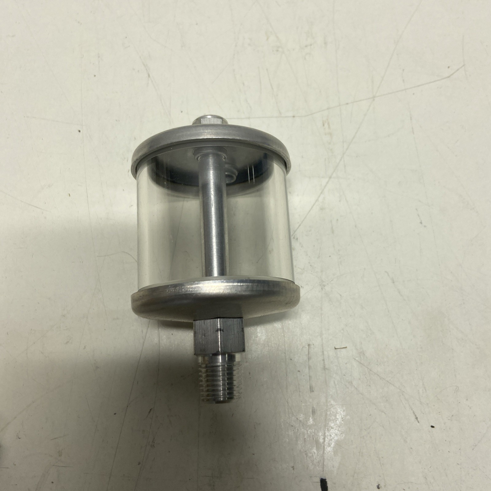 LUBE DEVICES R154-02 OILER, POLYMER BOWL, 1/4 NPTF OUTLET, 2″ DIA. x 3-3/4″, NIB