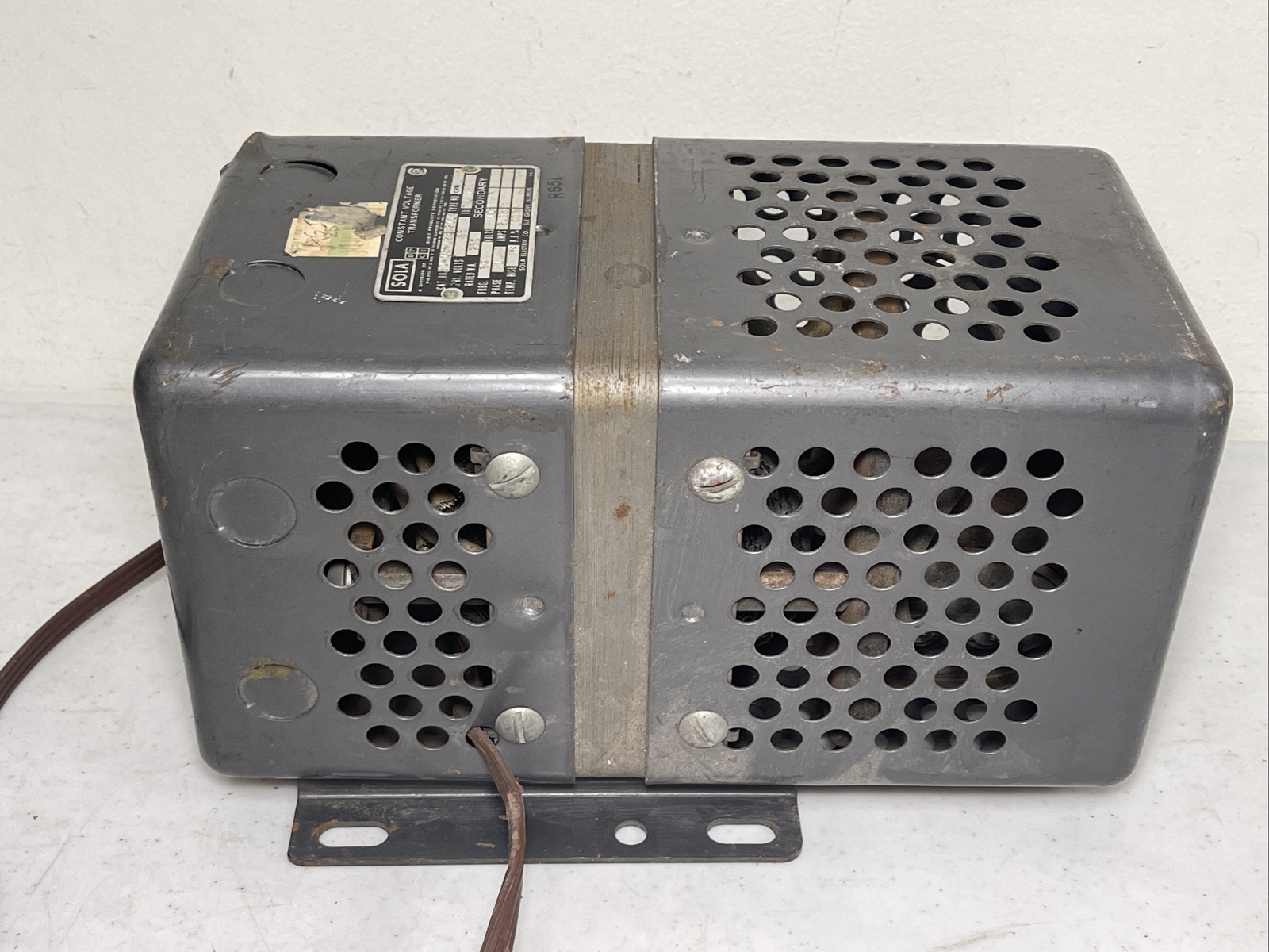 Sola Constant Voltage Transformer 20-13-125