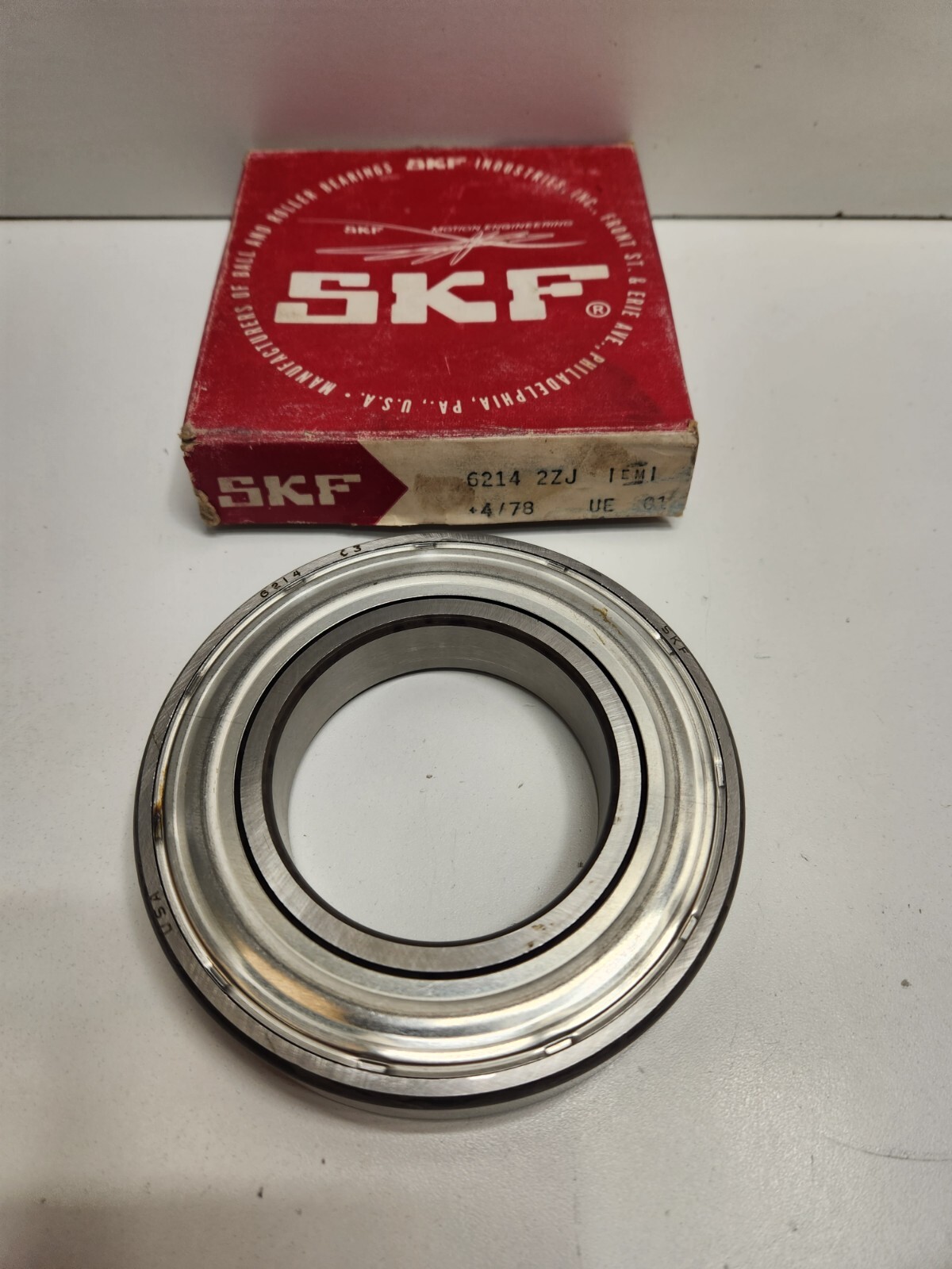 NEW OLD STOCK! SKF 70MM X 125MM X 24MM BEARING 6214-2ZJ