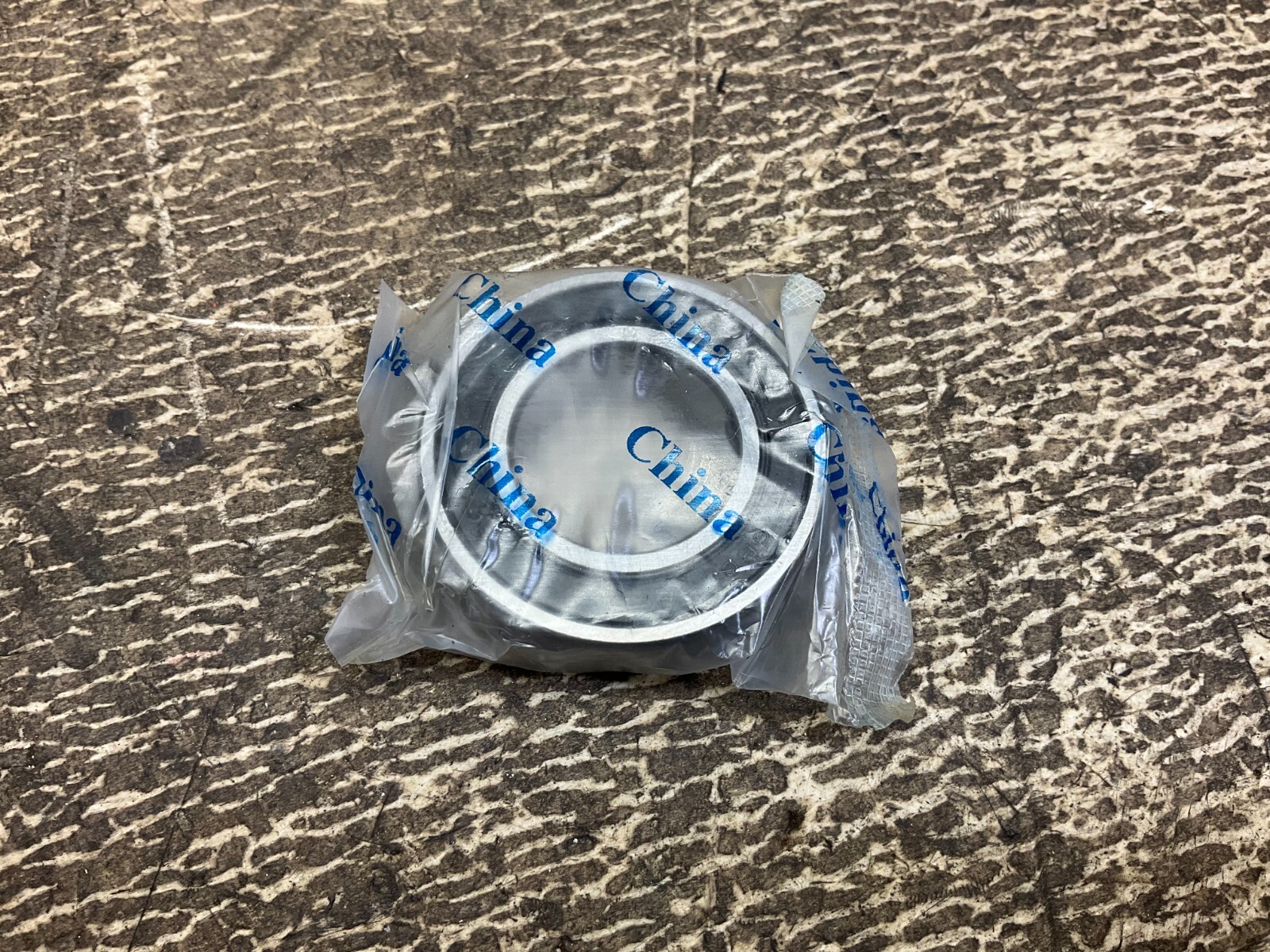 The General 6005-88-30E Roller Bearing 60052RS New (TSC)