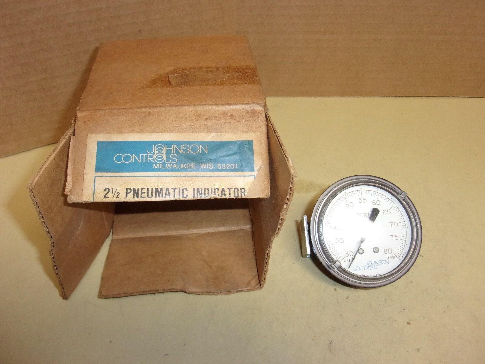 Johnson Controls 02-896-139 2 1/2″ Pneumatic Indicator Gauge