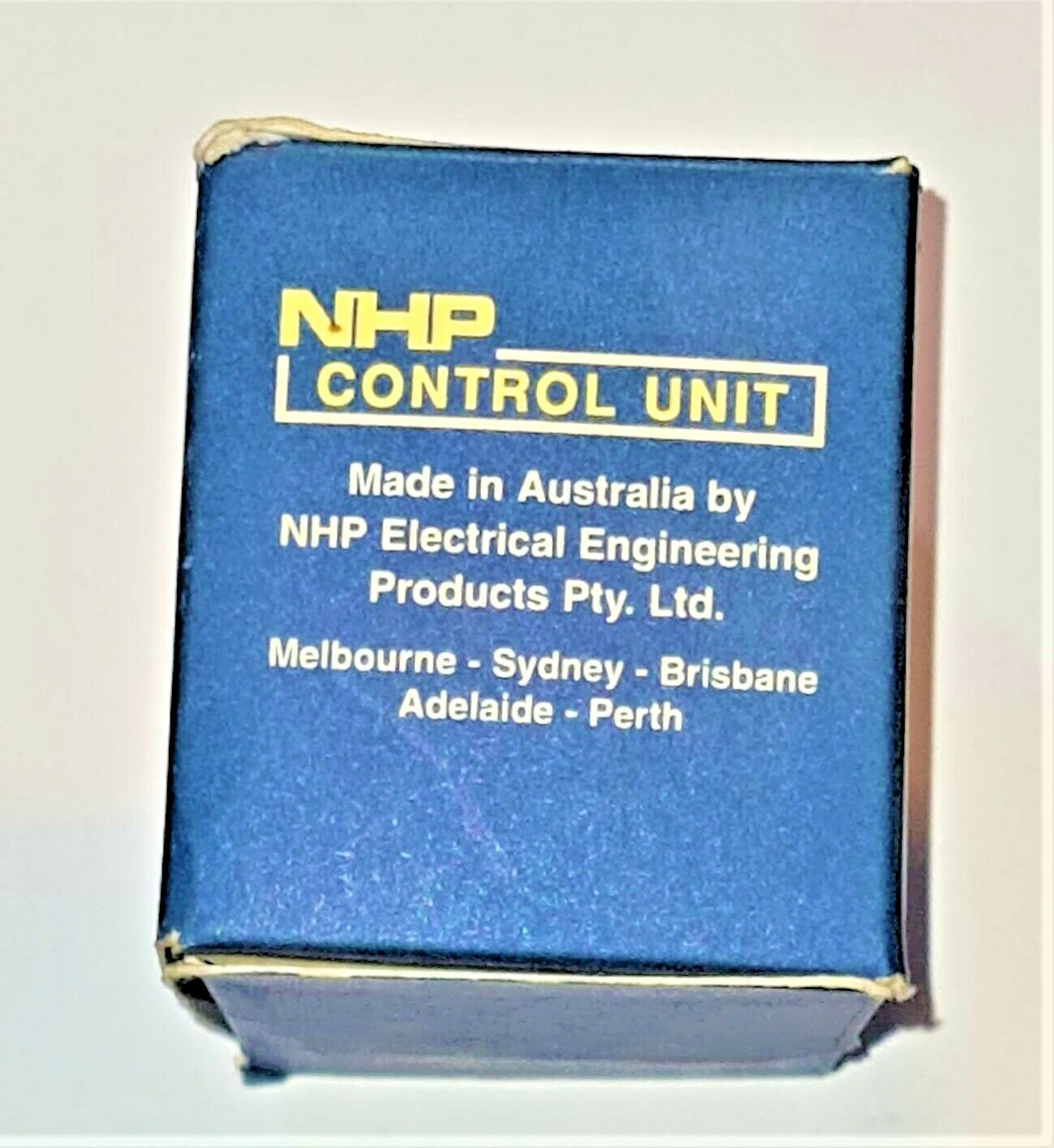 NHP NV2C TYPE HO ILLUMINATED PUSHBUTTON SERIES 100 CONTROL UNIT OILTIGHT