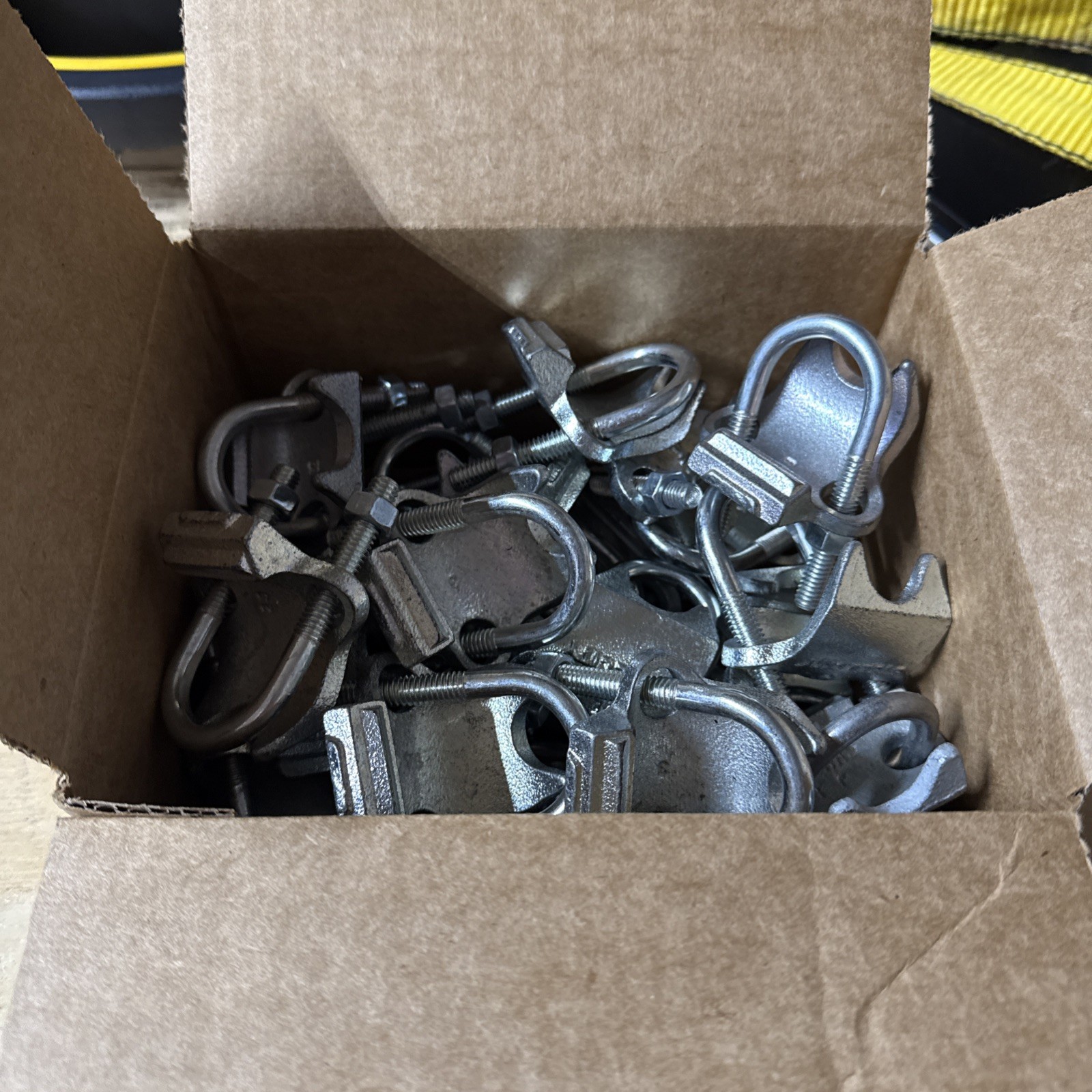 Lot of 24 Steel City RC-3/4 RC34 Right Angle Clamp 3/4″ Thomas & Betts