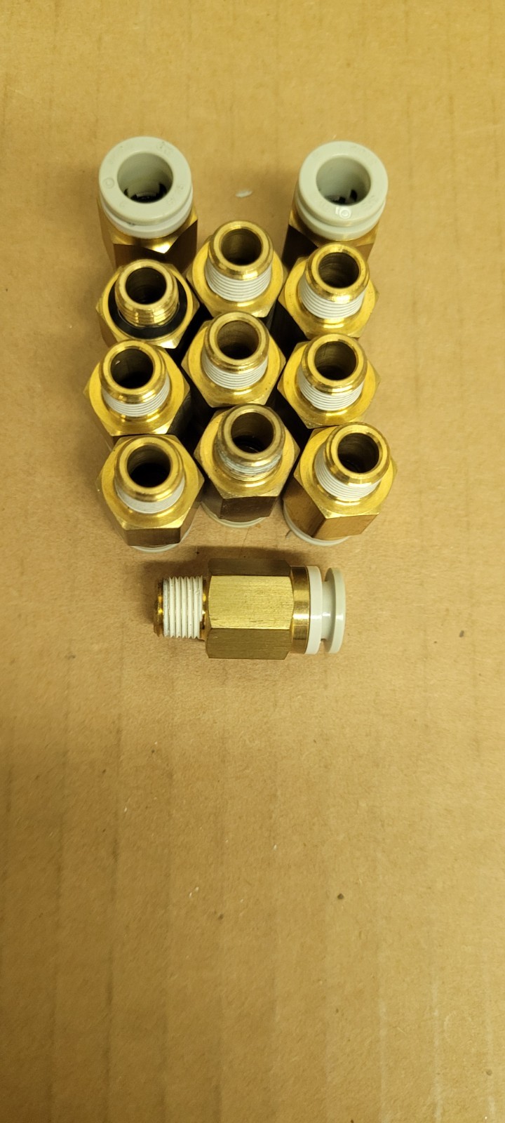NEW SMC KQ2H08-01A FITTINGS FOR 8mm AND 5/16″ TUBING (LOT OF 12 PCS)