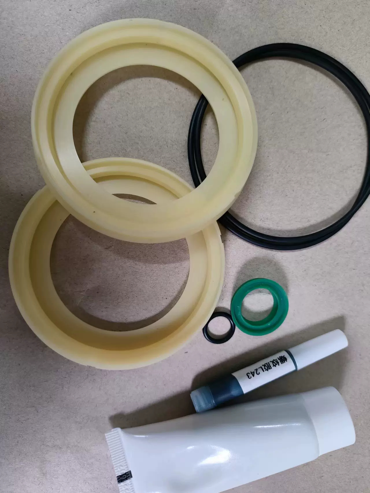 1PC NEW FIT FOR ADVUP-100-A-P-A Cylinder service package seals fast shipping