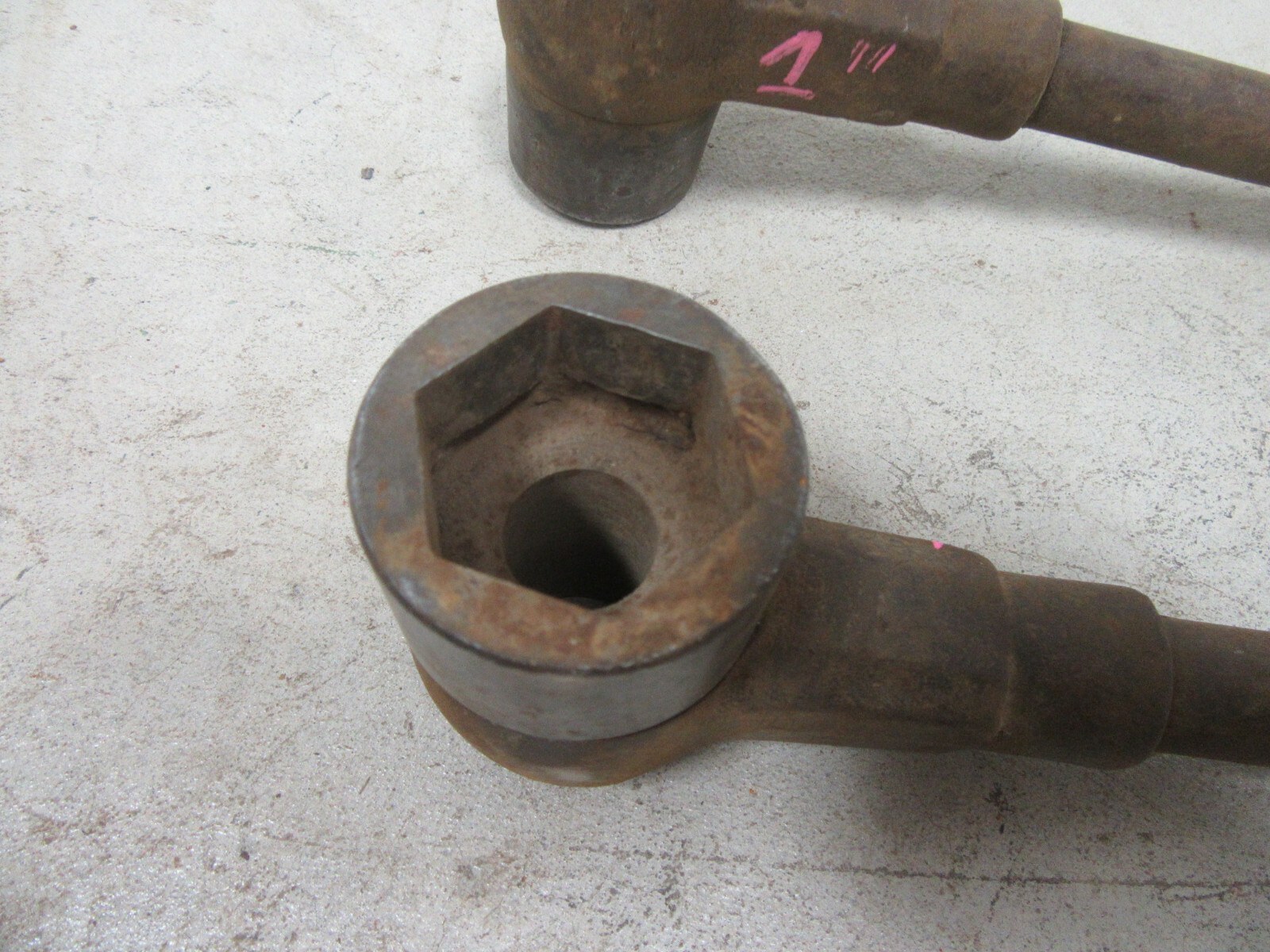 1″ and 1-1/4″ Hex Ratchet Head Pipe Valve Flange Mueller Reed Thru Bolt Wrench