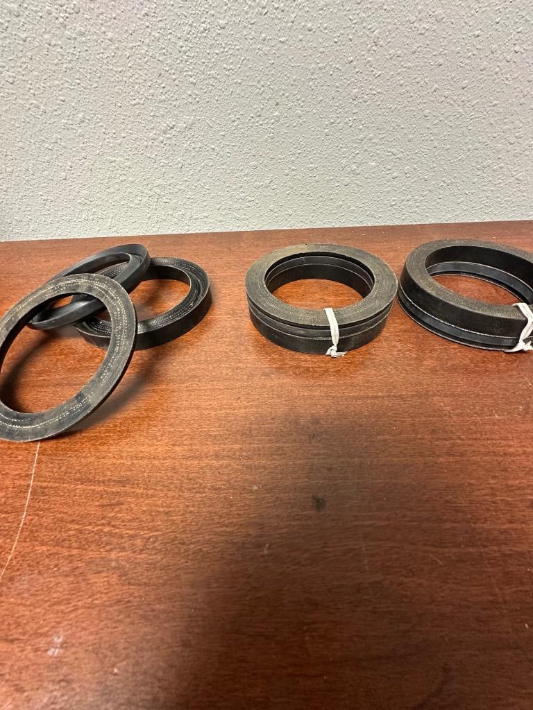 LOT OF 3 NEW Rubber Seals 373 374 (NO BOX)