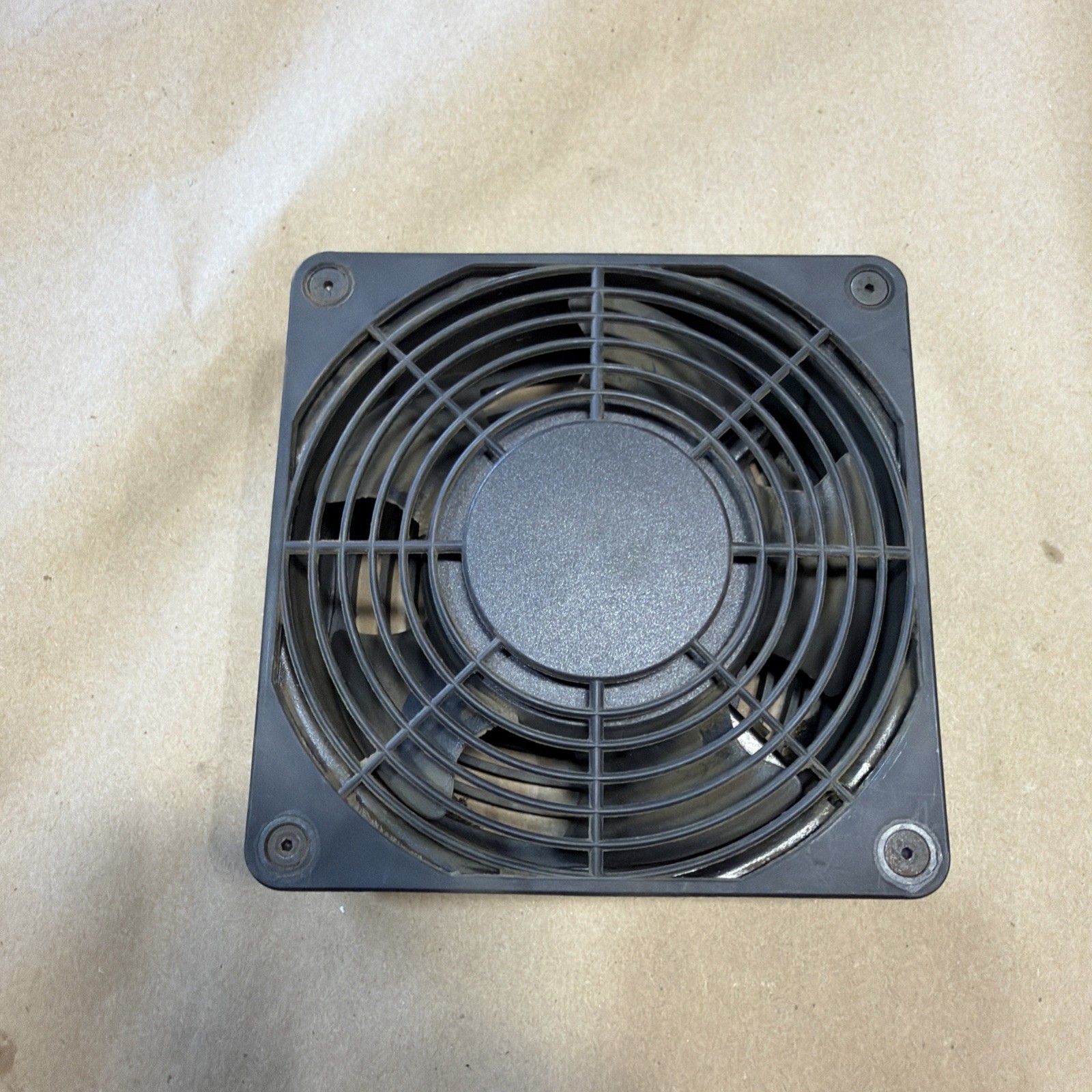 DAYTON 4WT47 Standard Square Axial Fan, Square, 115VAC, 1 Phase, 105 cfm