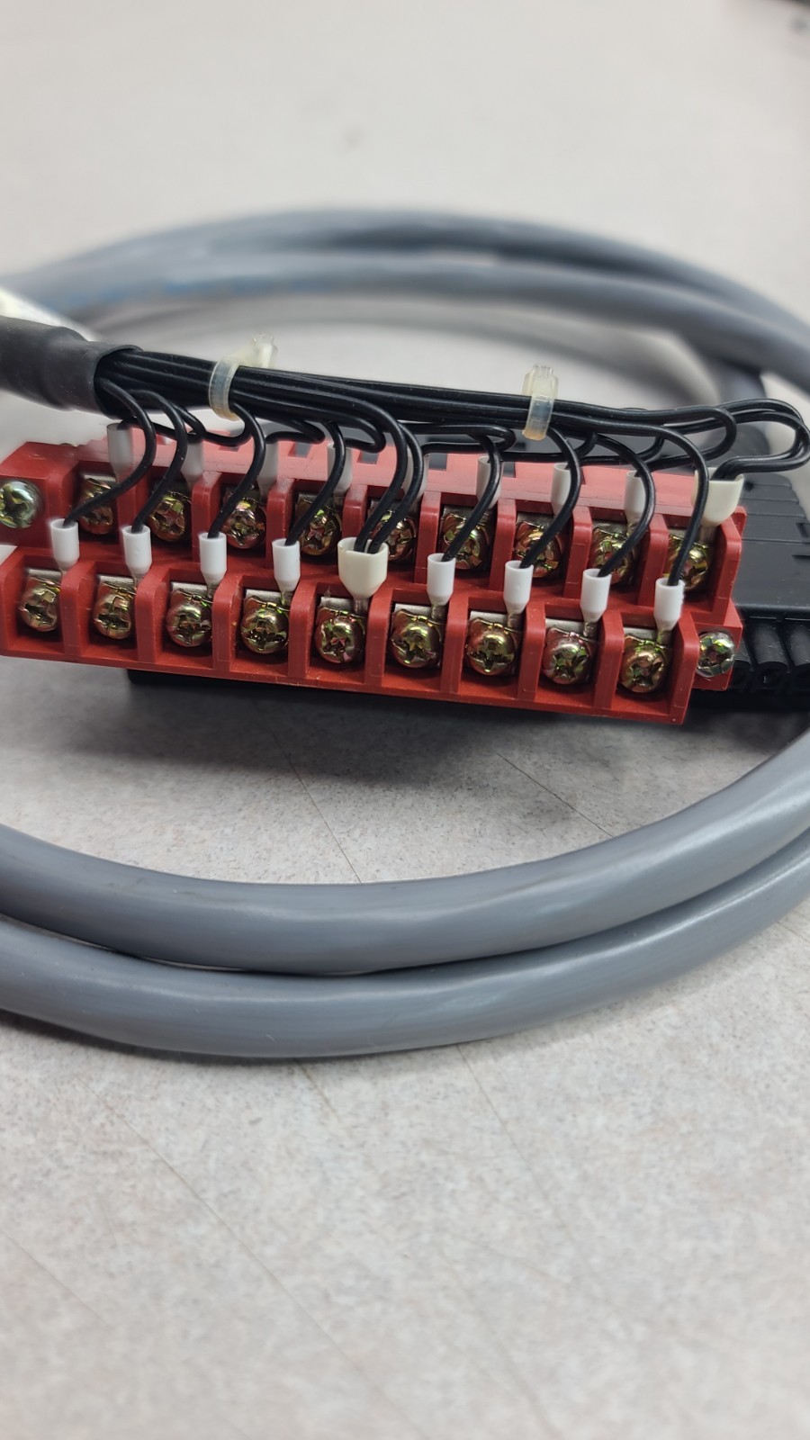 New ABB Entrelec 002763926 FA500/SLCRT25R/OMN20/102 Connecting Cable