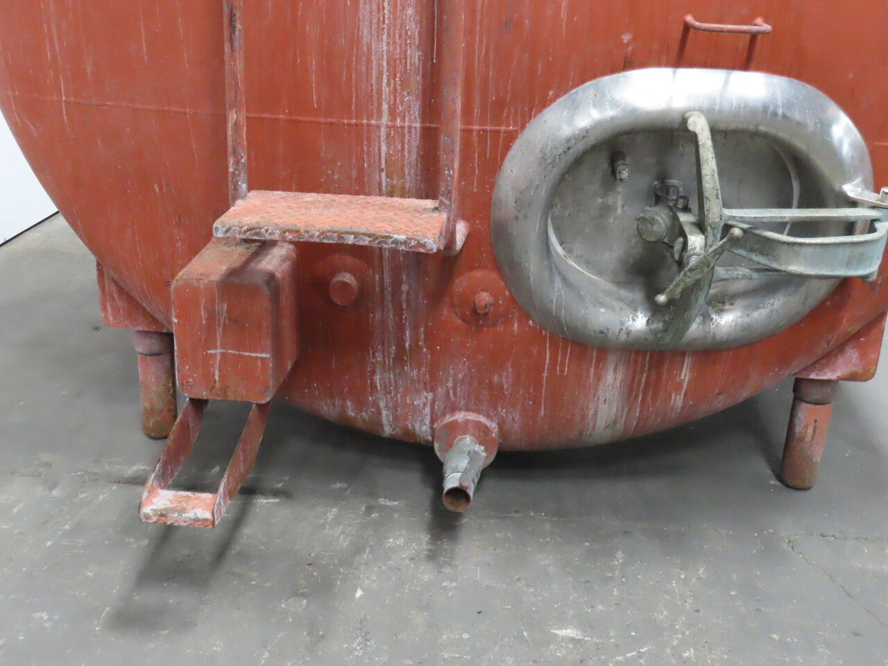 HEIL 2000 Gal Cap Horizontal Double Wall Stainless Steel Storage Tank W/Agitator