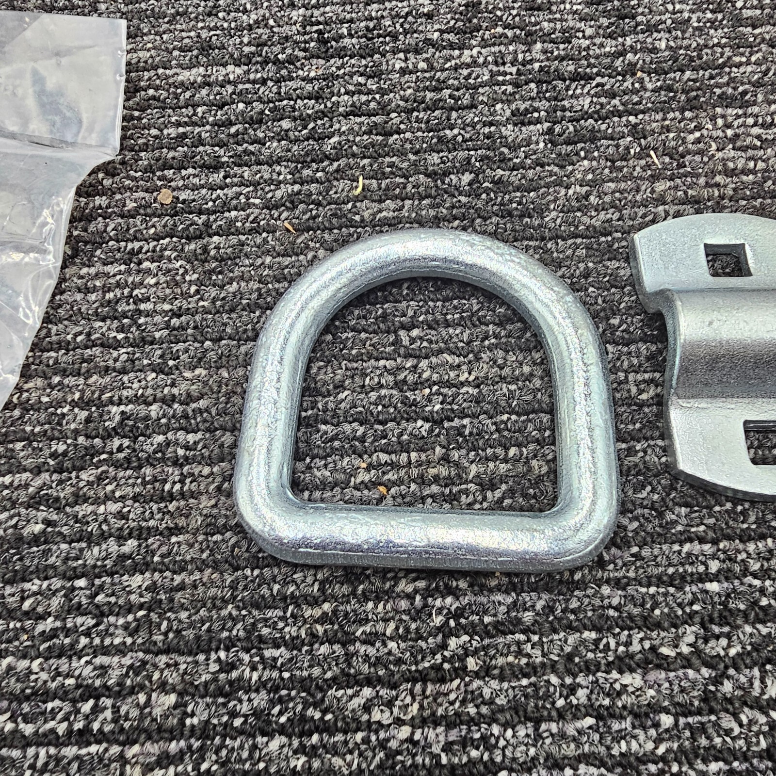 (QTY 2) Buyers B38ZWPKGD 1/2″ Forged D-Ring, 2-Hole Mounting Bracket Zinc Plated