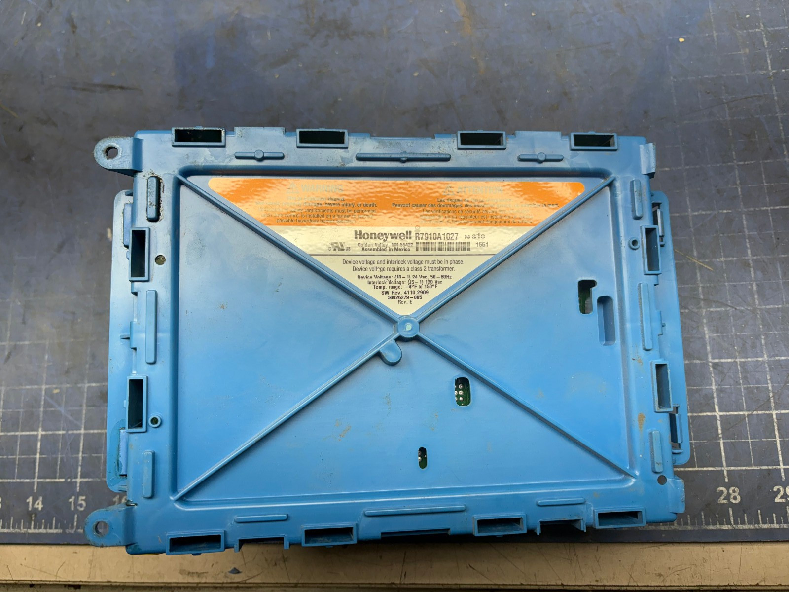 HONEYWELL SOLA HYDRONIC CONTROL SYSTEM P/N R7910A1027 *SEE PICTURES*