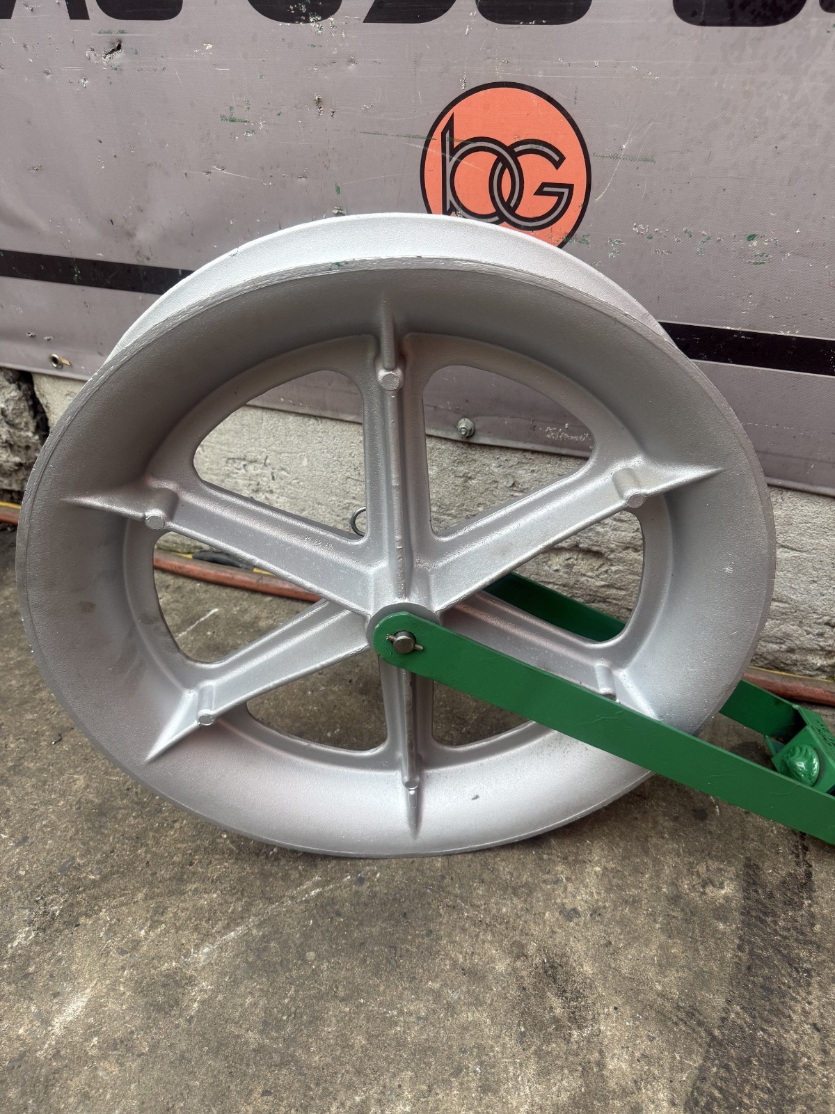 Greenlee 24 inch 4000lbs Sheave Cable Puller Tugger. Works Fine. 6/10 #5