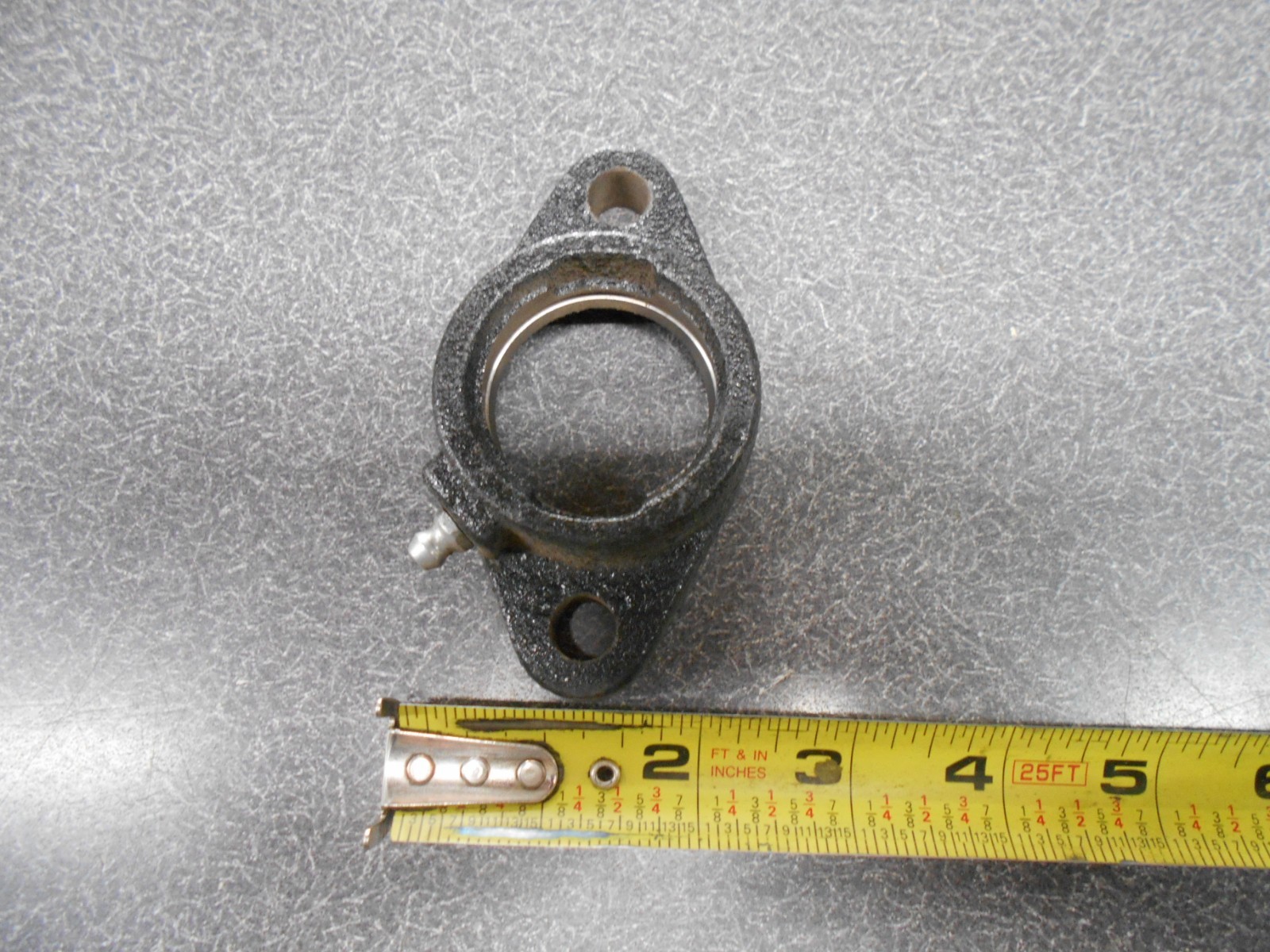 Burns/Tisco 40mm 2-Bolt Greasable Bearing Flange. T40-R. NEW!