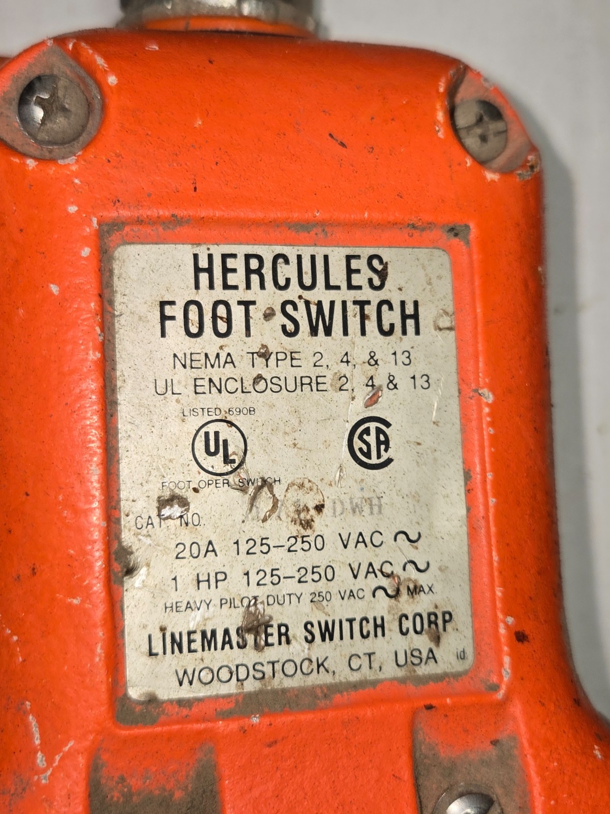 LineMaster 571-DWH Hercules Foot Switch