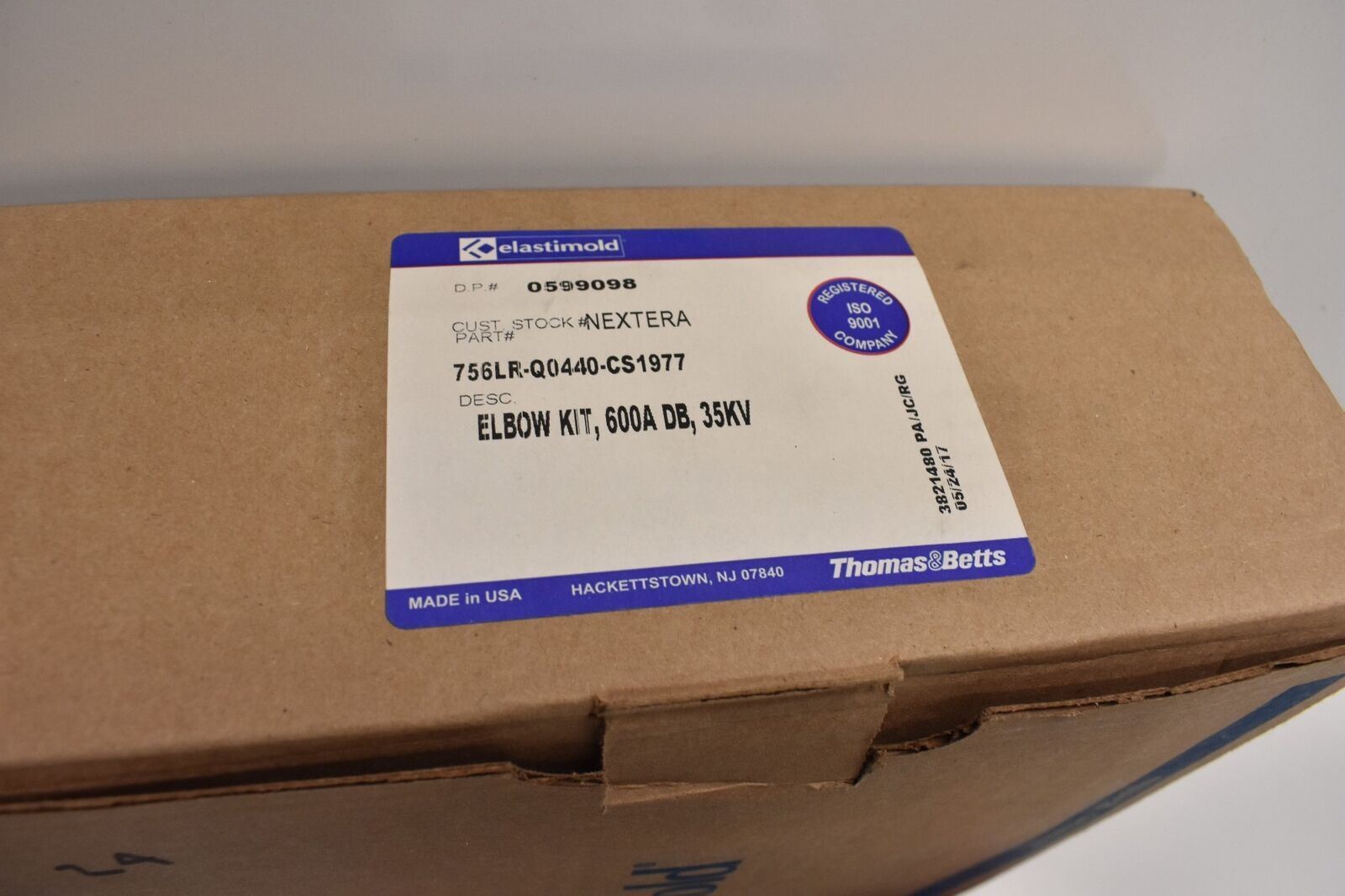 Thomas & Betts Elastimold 756LR-Q0440-CS1977 Apparatus Deadbreak Elbow Kit 600A