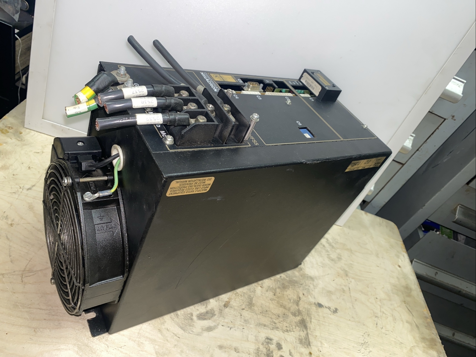 VICKERS CINCINATTI MILACRON KOLLMORGEN Spindle DRIVE VFS5-275-00-2604A USED