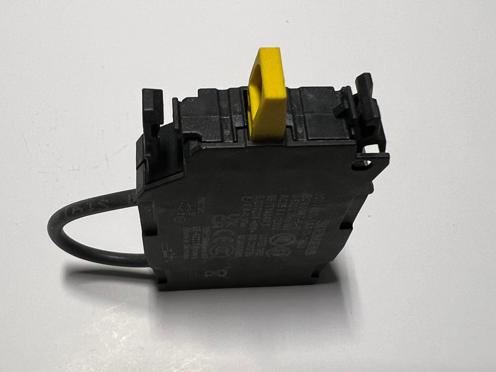 Siemens 3SU1400-1AA10-3HA0 Contact Module