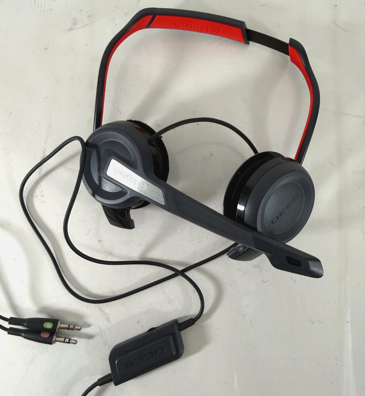 LOGITECH G330 STEREO GAMING HEADSET | Missing Cushion