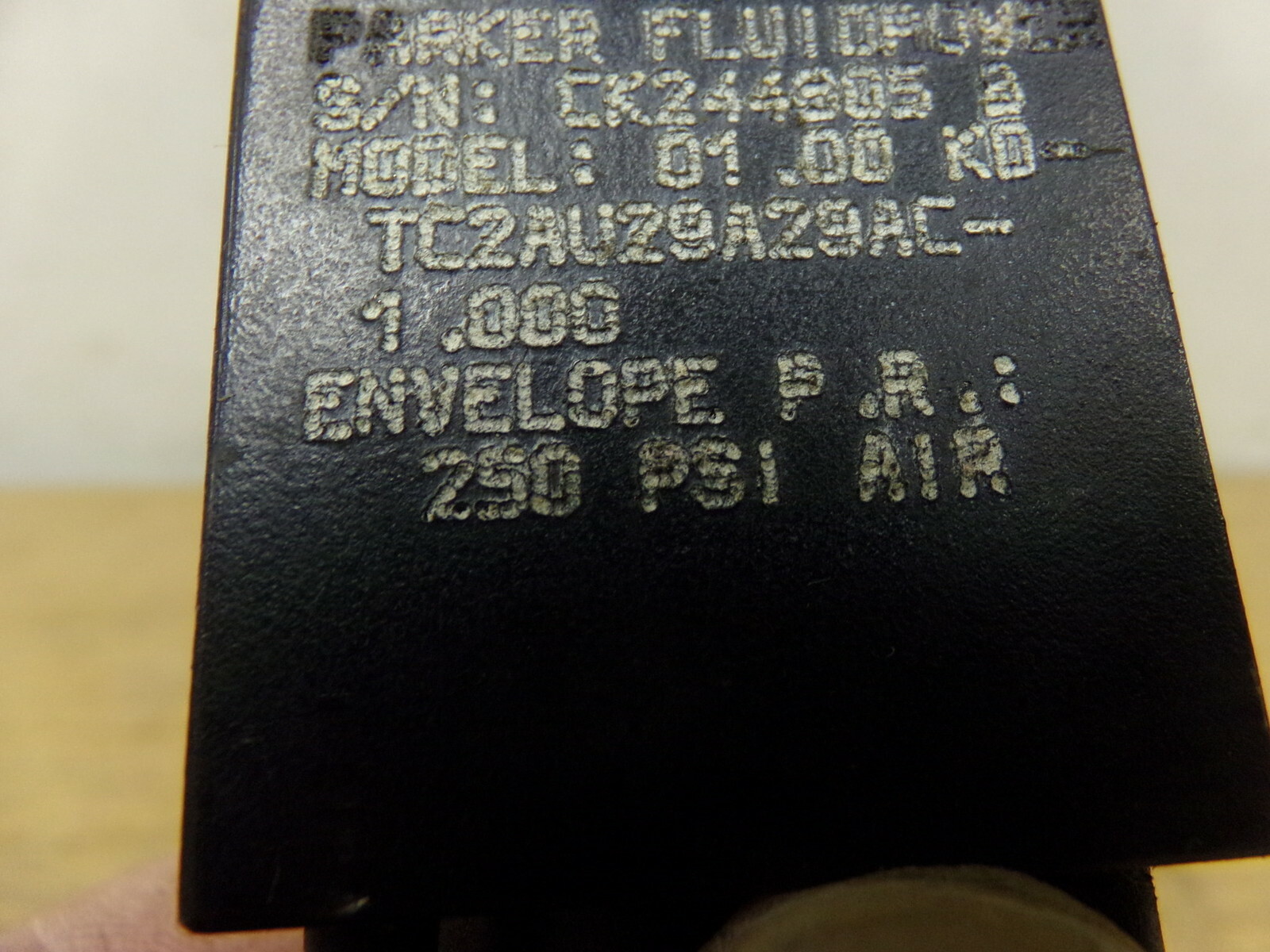 Parker Fluidpower Model 01.00 KD-TC2AU29A29AC-1.000 Envelope PR 250 PSI Air CK24