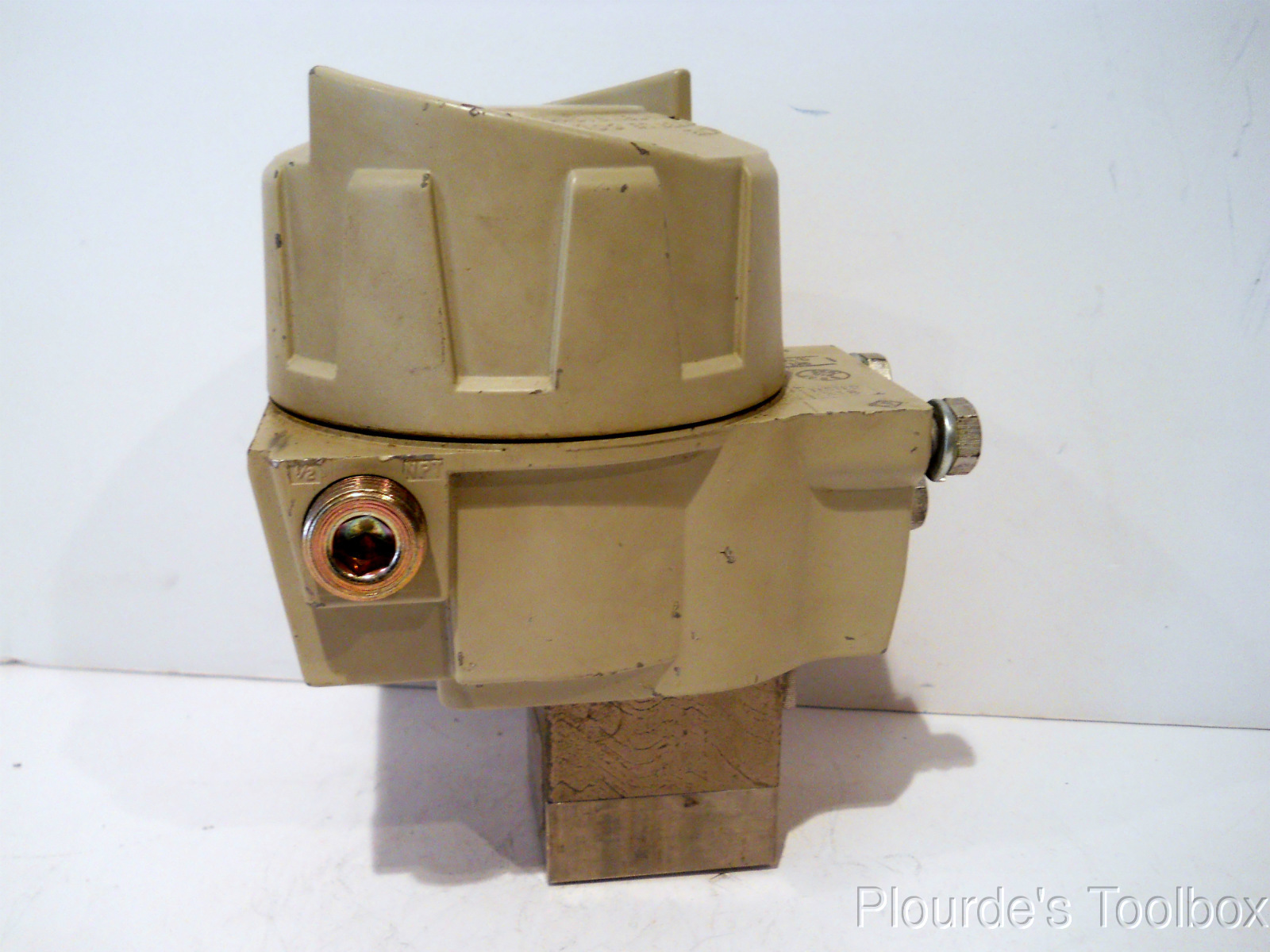 Unused Bailey Series 10K 1/2″ NPT Gage Press Transmitter KA11311, 50 PSIG