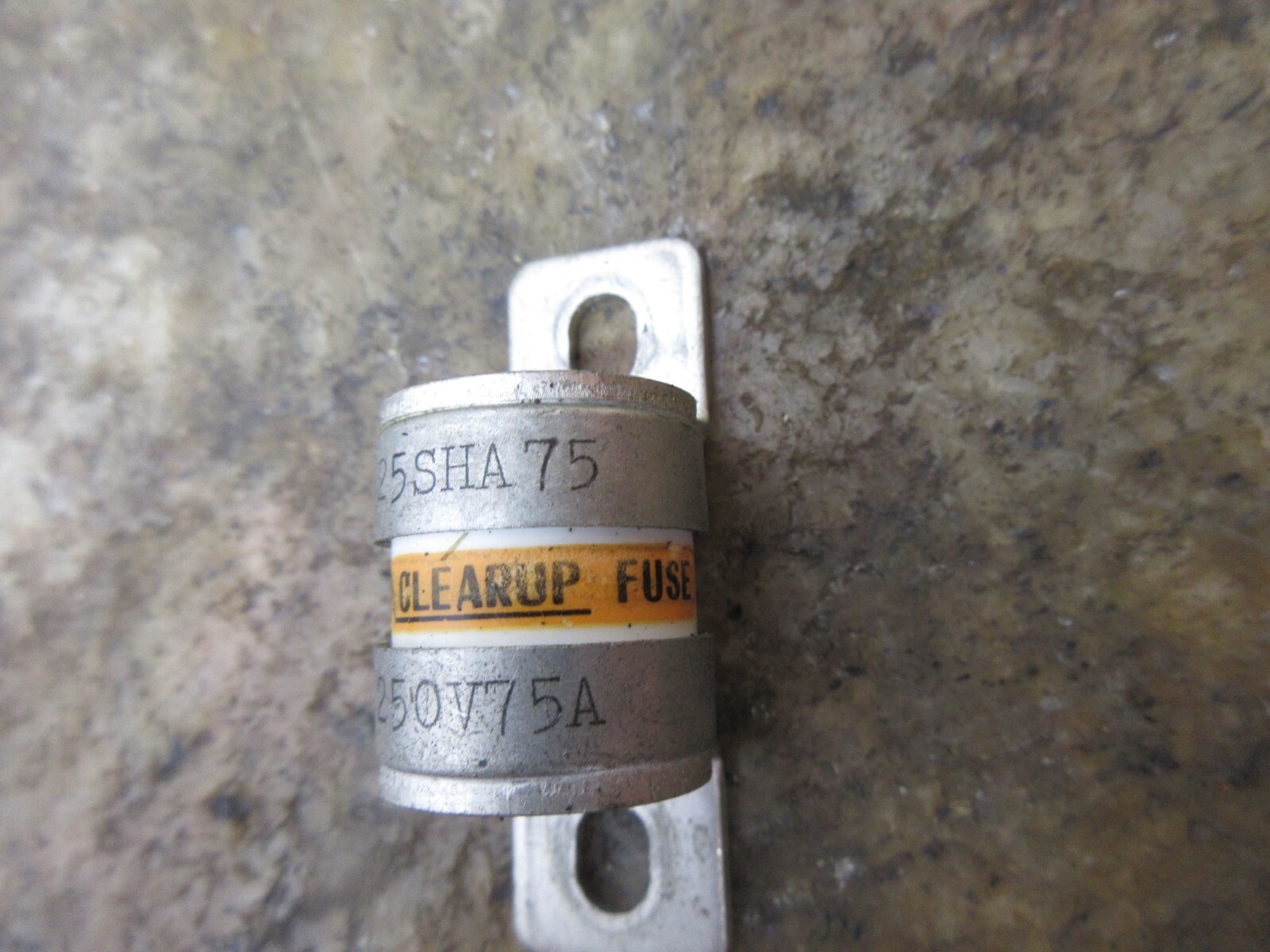 KYOSAN CLEAR UP FUSE 25SHA75 LOT OF 3 PIECES