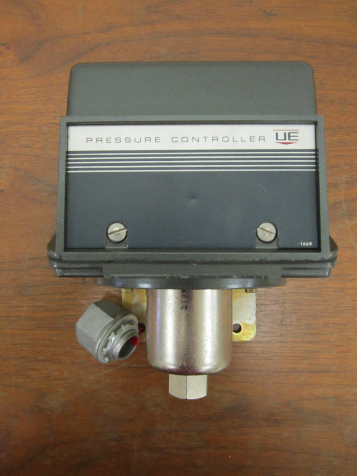 UNITED ELECTRIC PRESSURE CONTROLLER J302