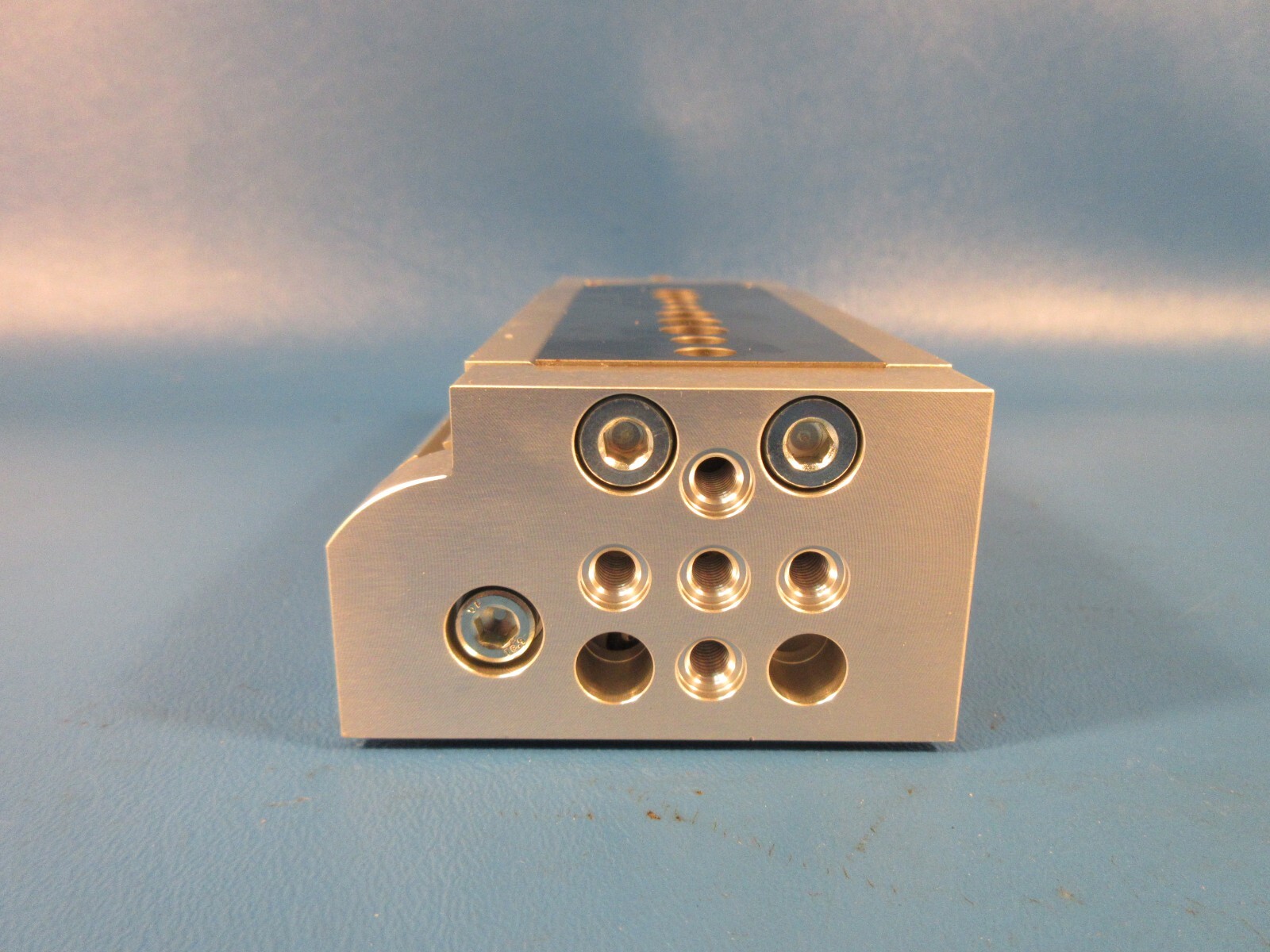 Festo DGSL-16-30-Y3A, 543999 Mini Slide, Stroke 30mm, Hydraulic Shock Absorbers