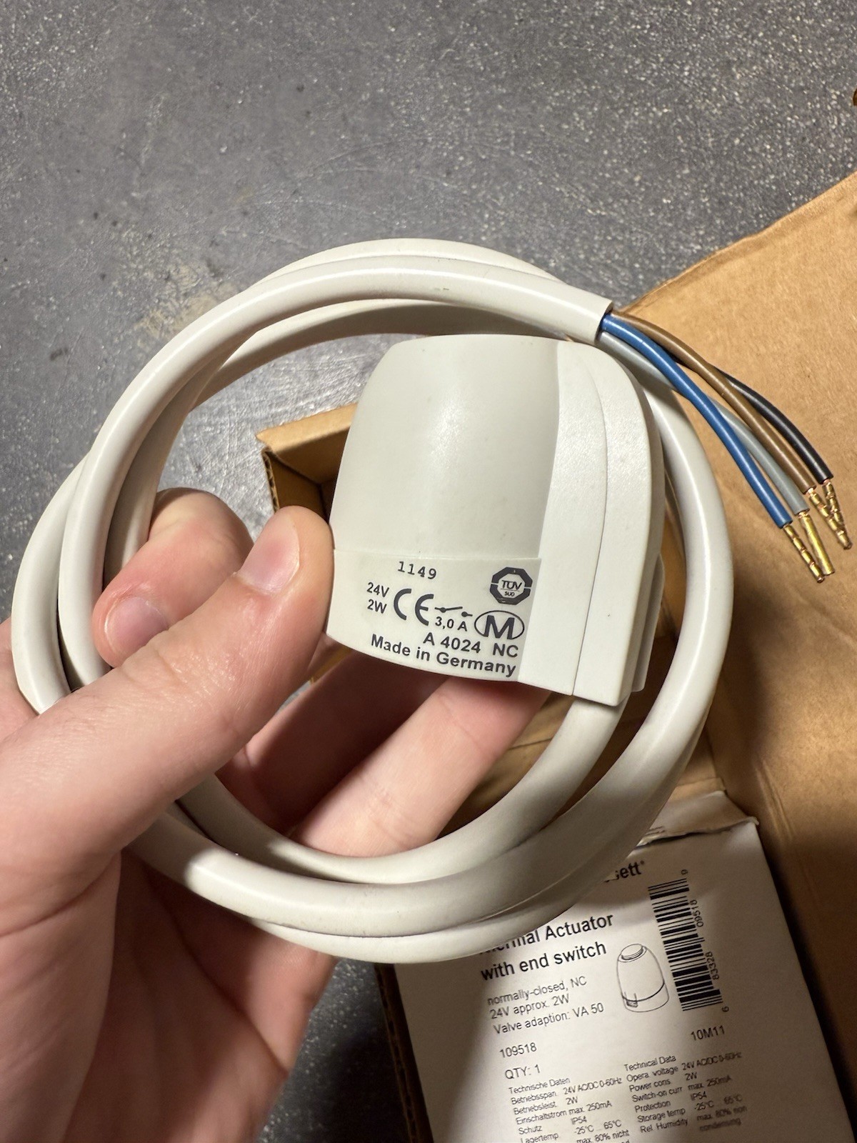 Brand New Bell And Gossett 3/4” Sweat Zone Valve Wire Switch Actuator 109501
